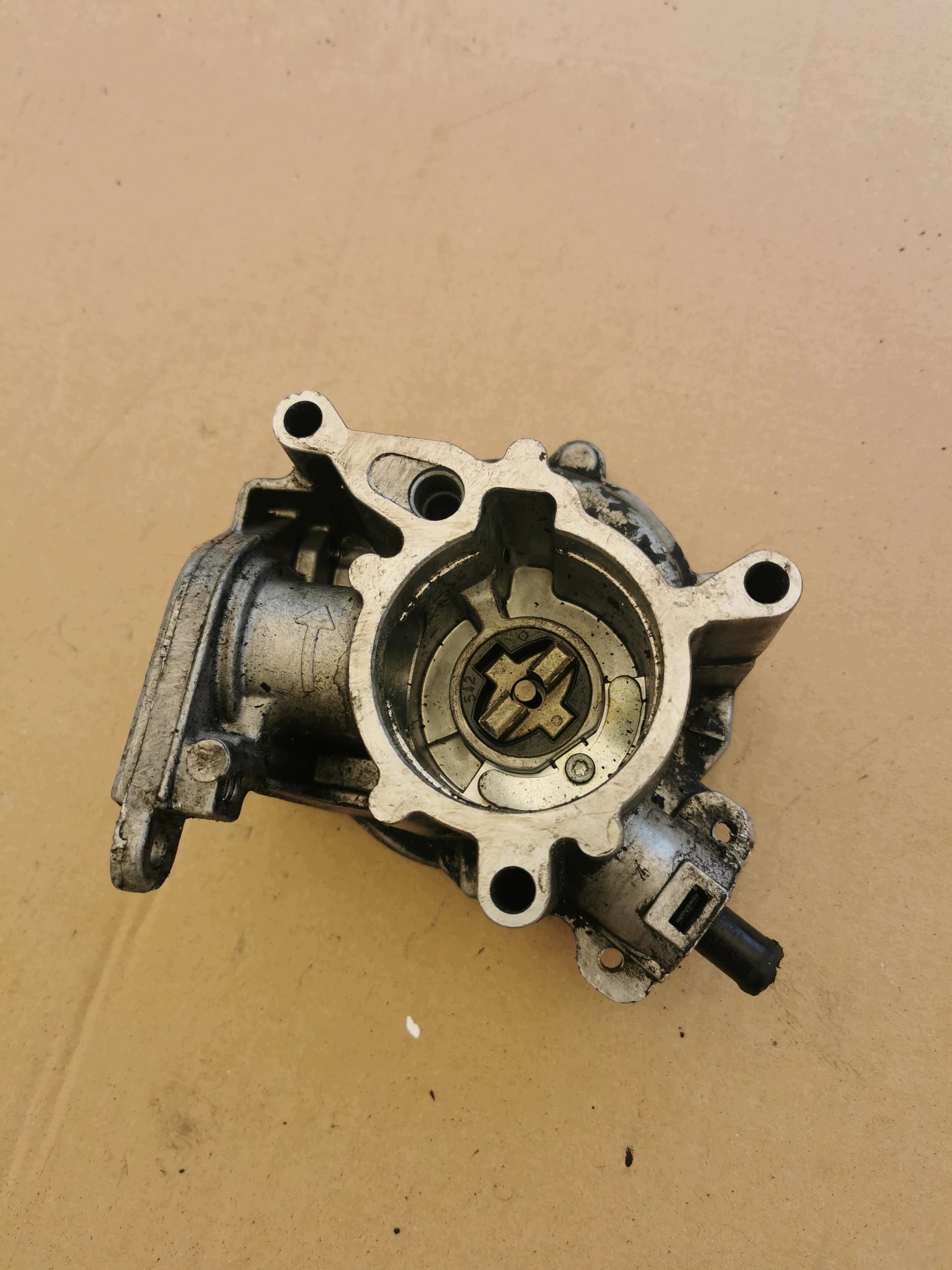 Bomba Vacío Audi VW A4 B8 A5 Q5 A3 8P Usada image 4