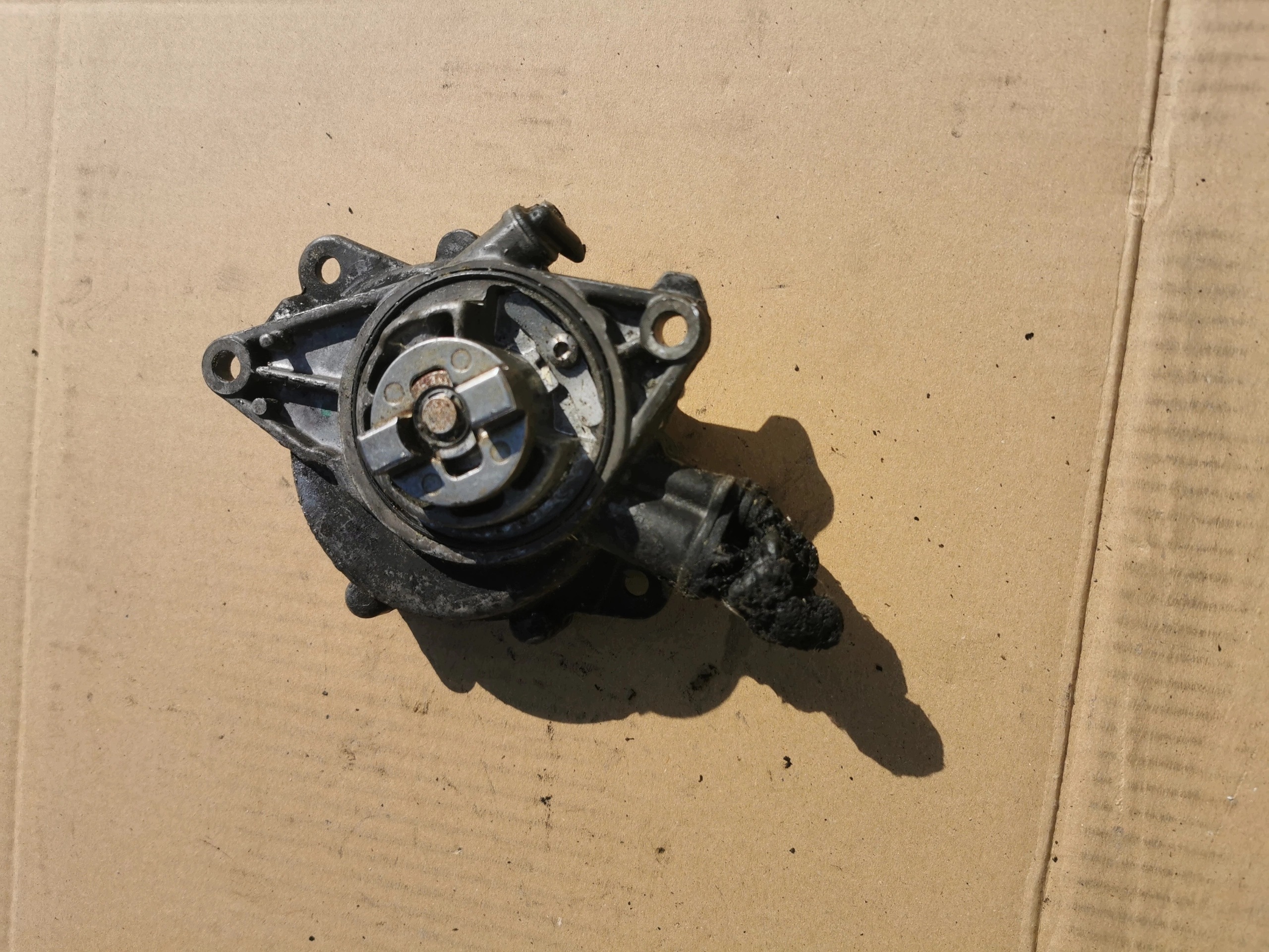 Citroen C3 1.6 THP Vakuumpump 7586424-04 image 3