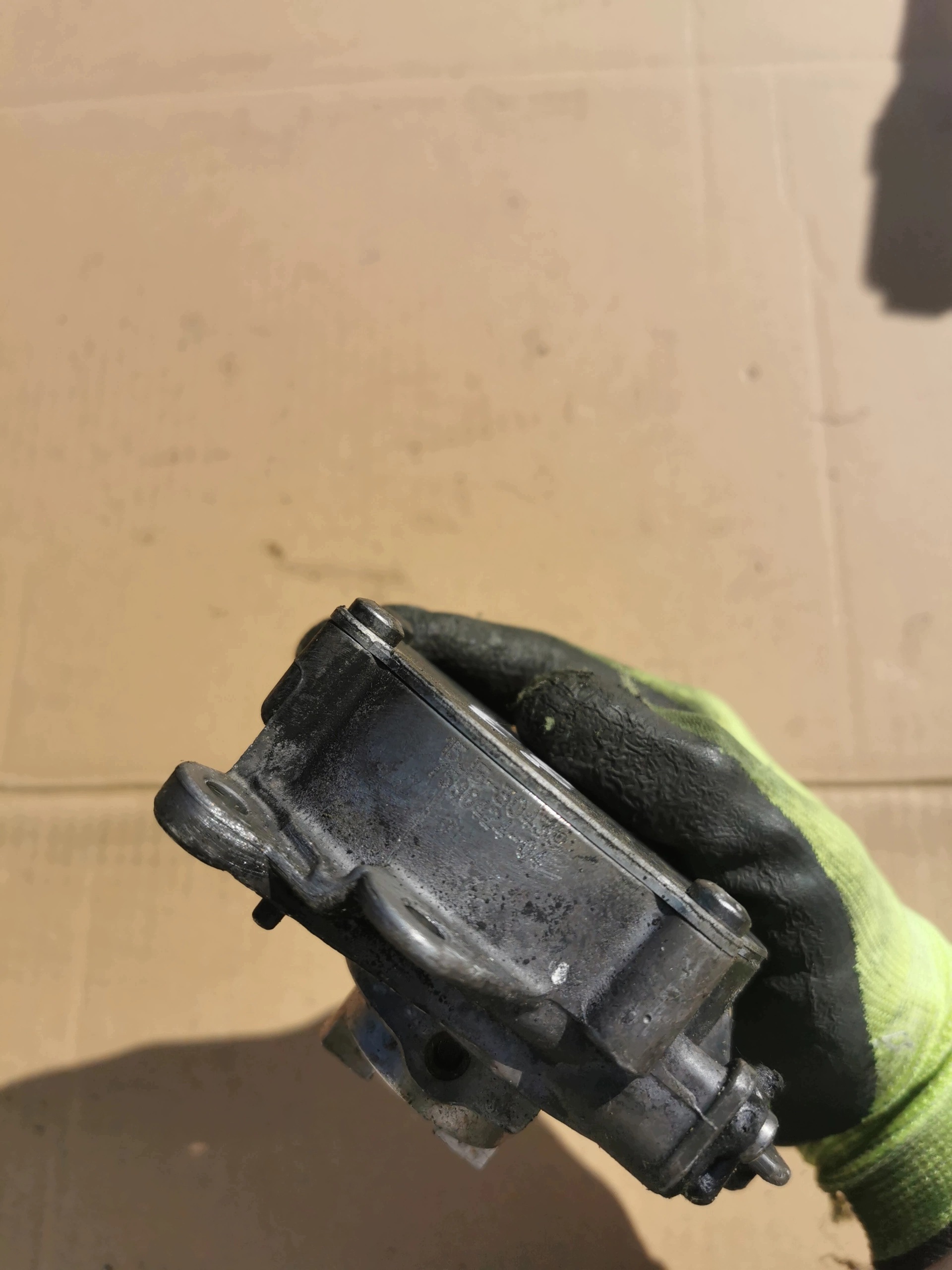 Citroen C3 1.6 THP Vakuumpump 7586424-04 image 4