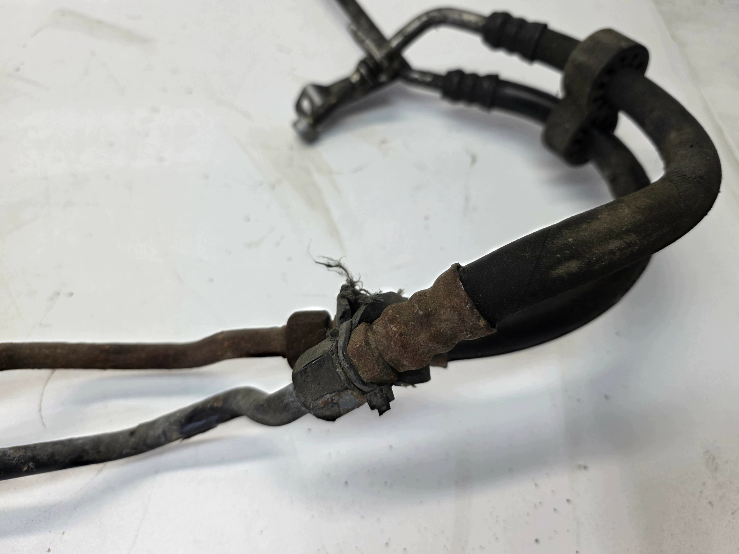 Olieleiding versnellingsbak Audi A6 C6 2.0 TDI image 4