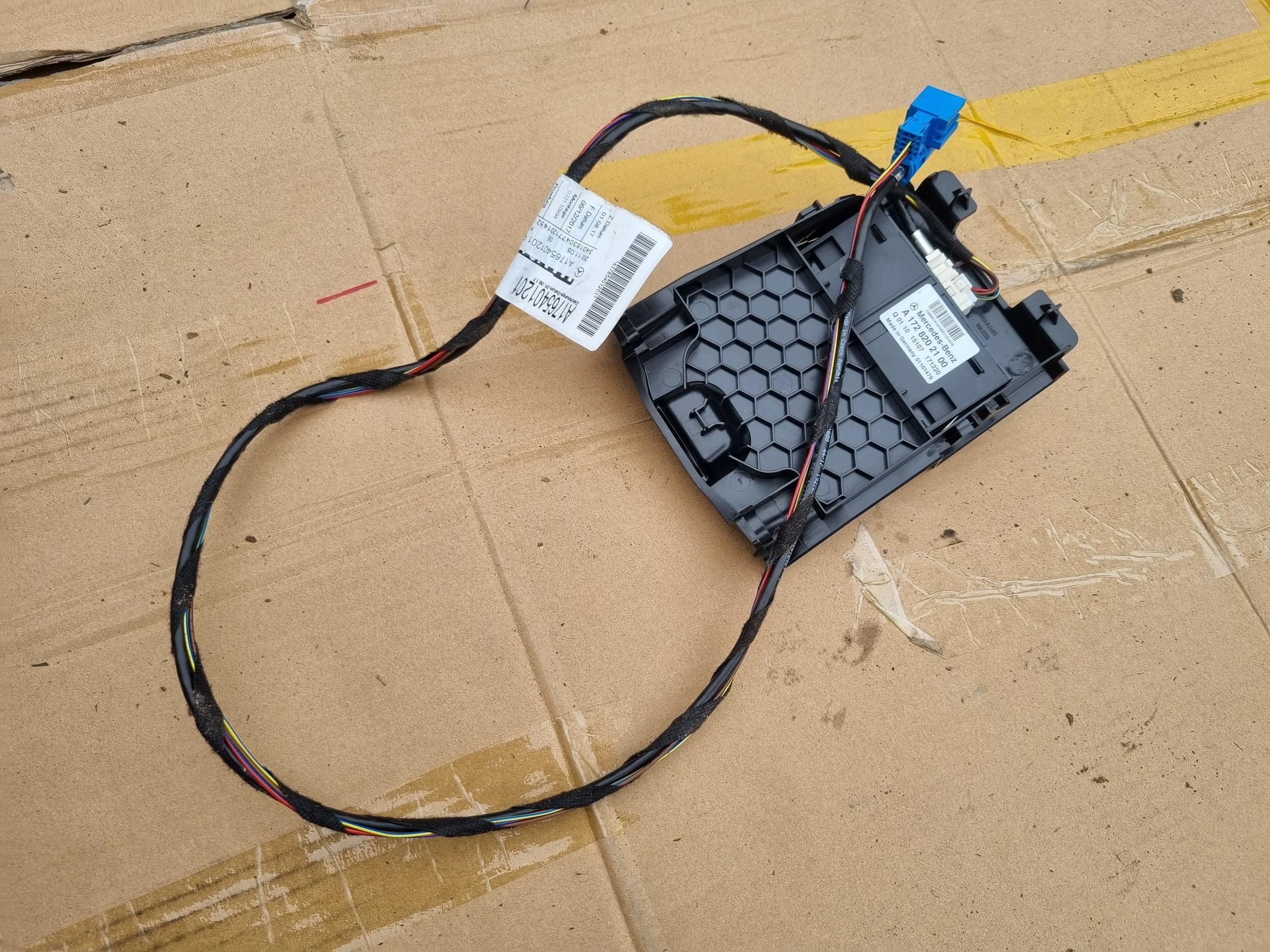 Tomada USB com Moldura e Cabo Mercedes W246 A1728202100 A1765401201 image 3