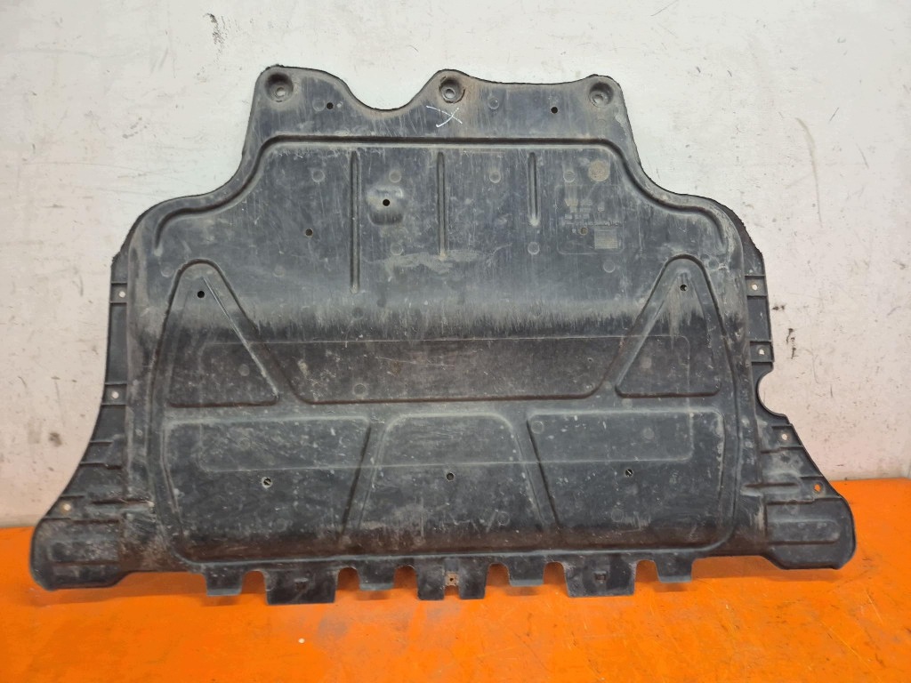 Protezione sottoscocca VW Golf VII 5Q0825236