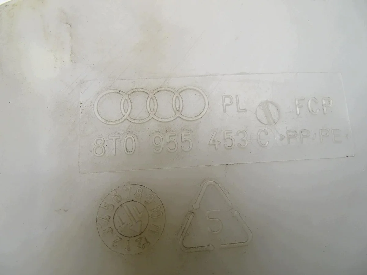Scheibenwaschbehälter Audi A4 B8 A5 8T image 7