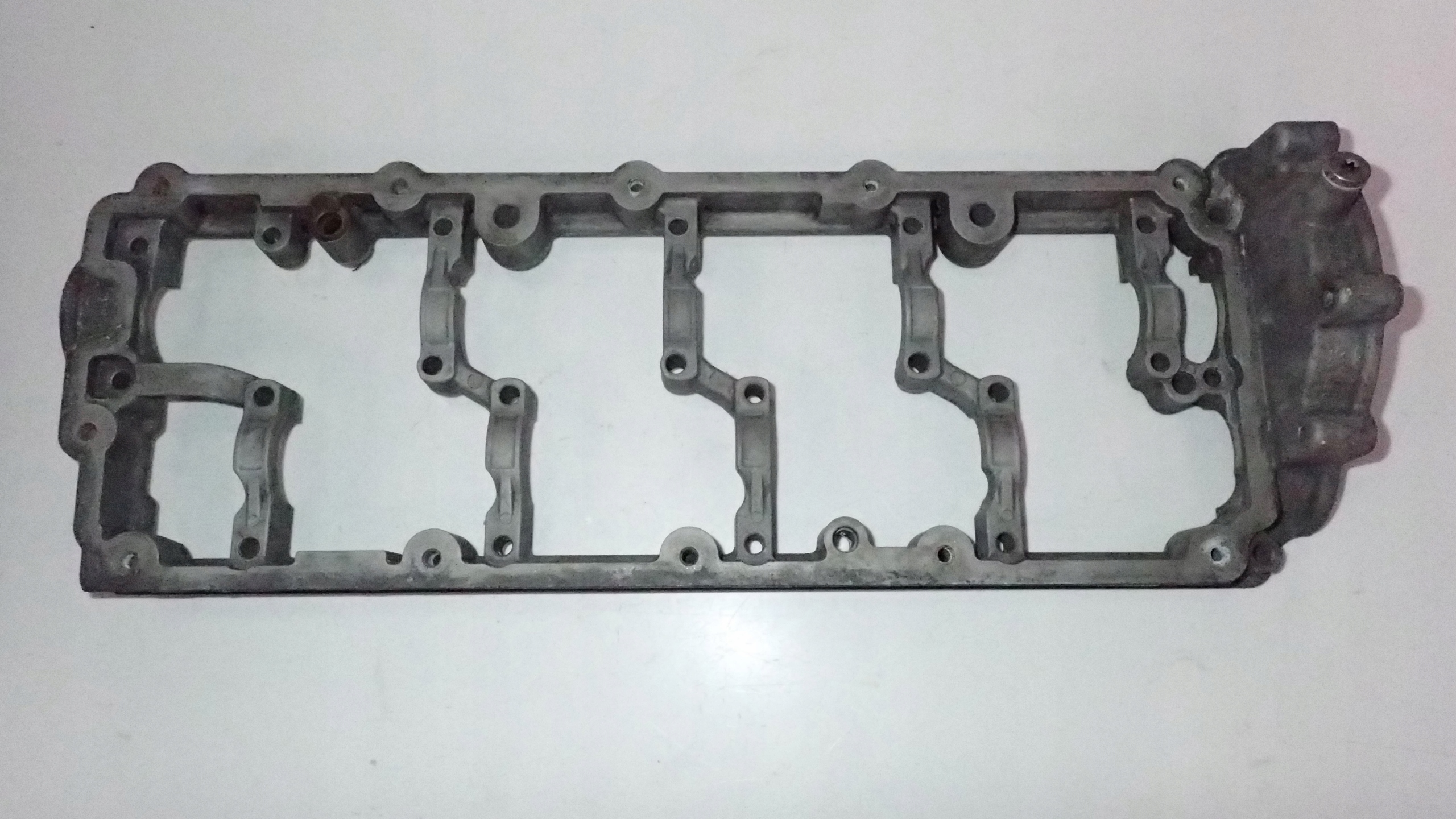 Culasse gauche Audi A8 D3 4.2 TDI BVN 057285F 057103285F image 2