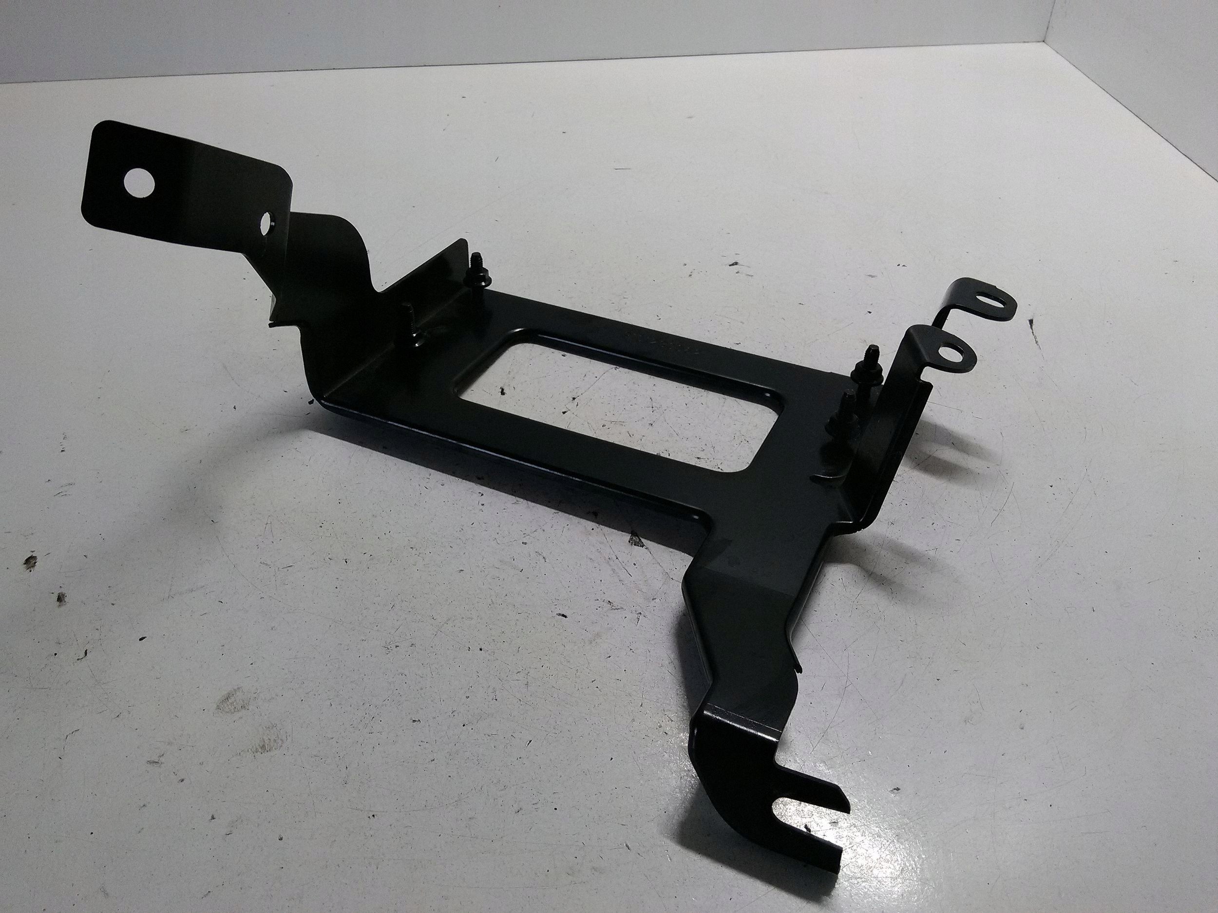 Engine Computer Mount KIA Sportage 9101230062 image 2