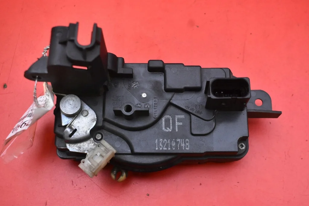 Schloss vorne links Opel Astra H 5D HB