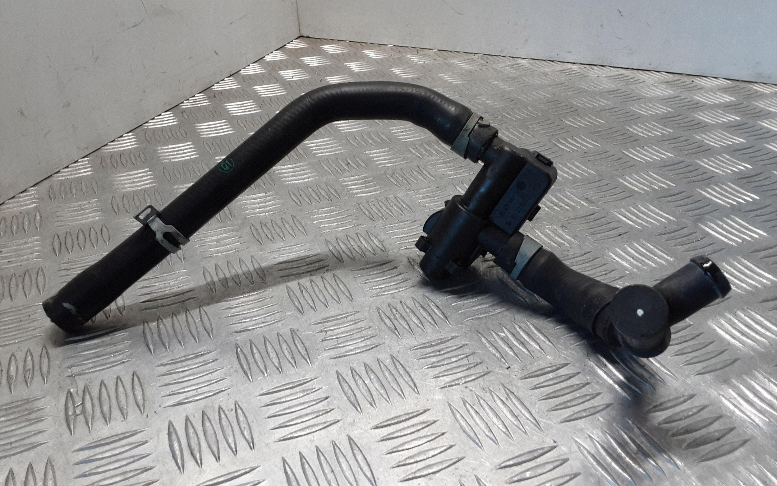 Manguera de calefacción Mercedes-Benz R W251 A2515000340