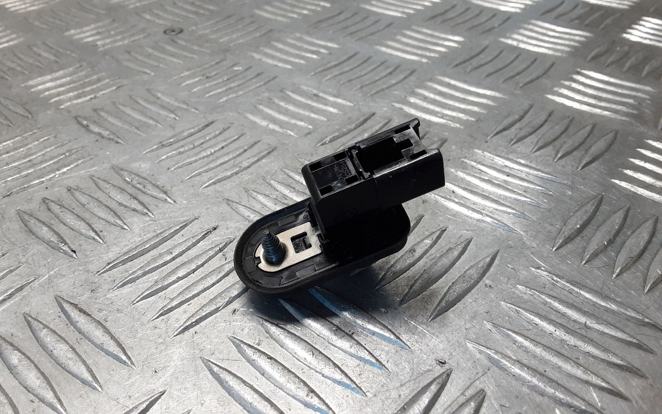 Mitsubishi Outlander 2019 Achterdeurcontactsensor ERN65767 image 3