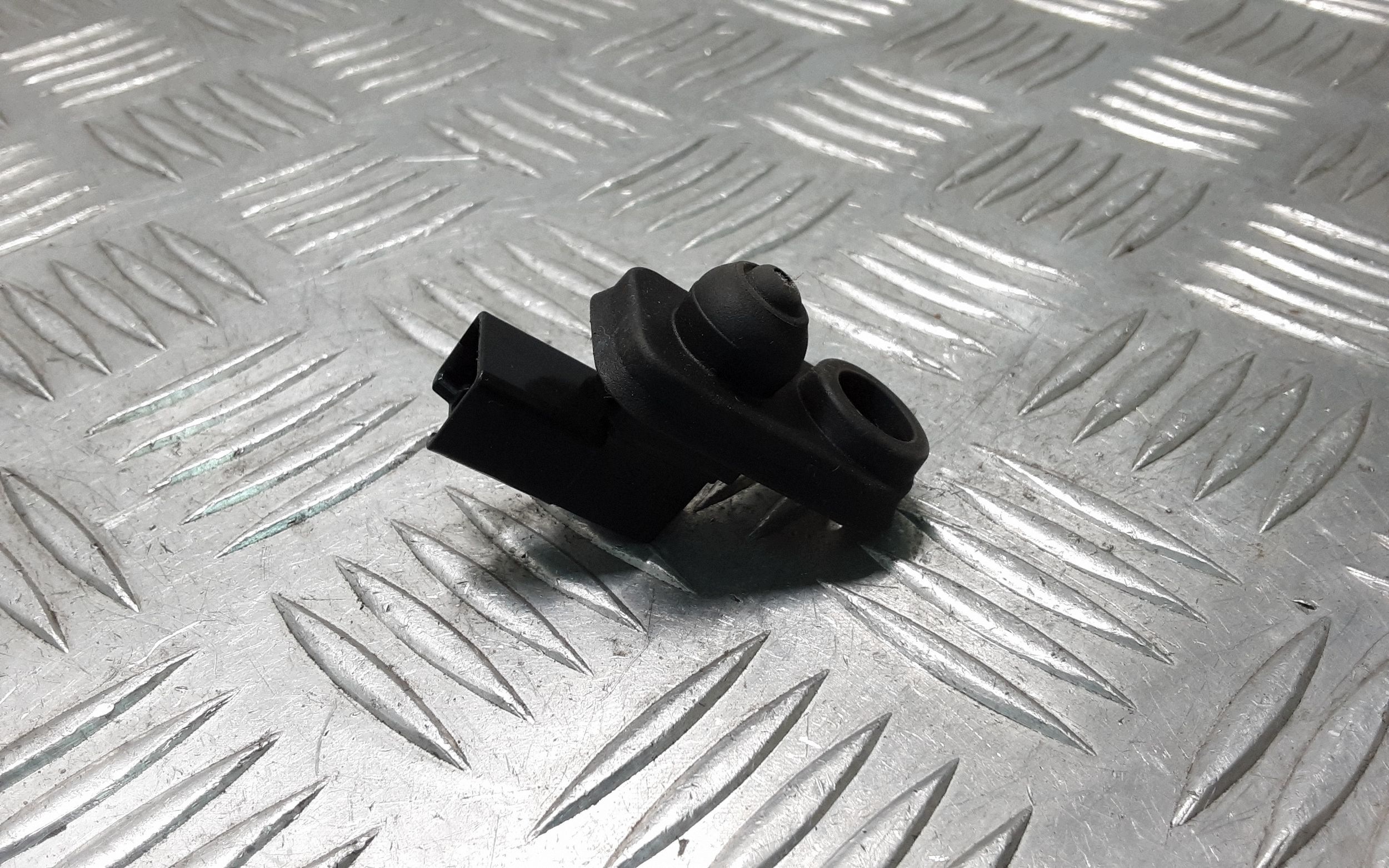 Mitsubishi Outlander 2019 Achterdeurcontactsensor ERN67891 image 2