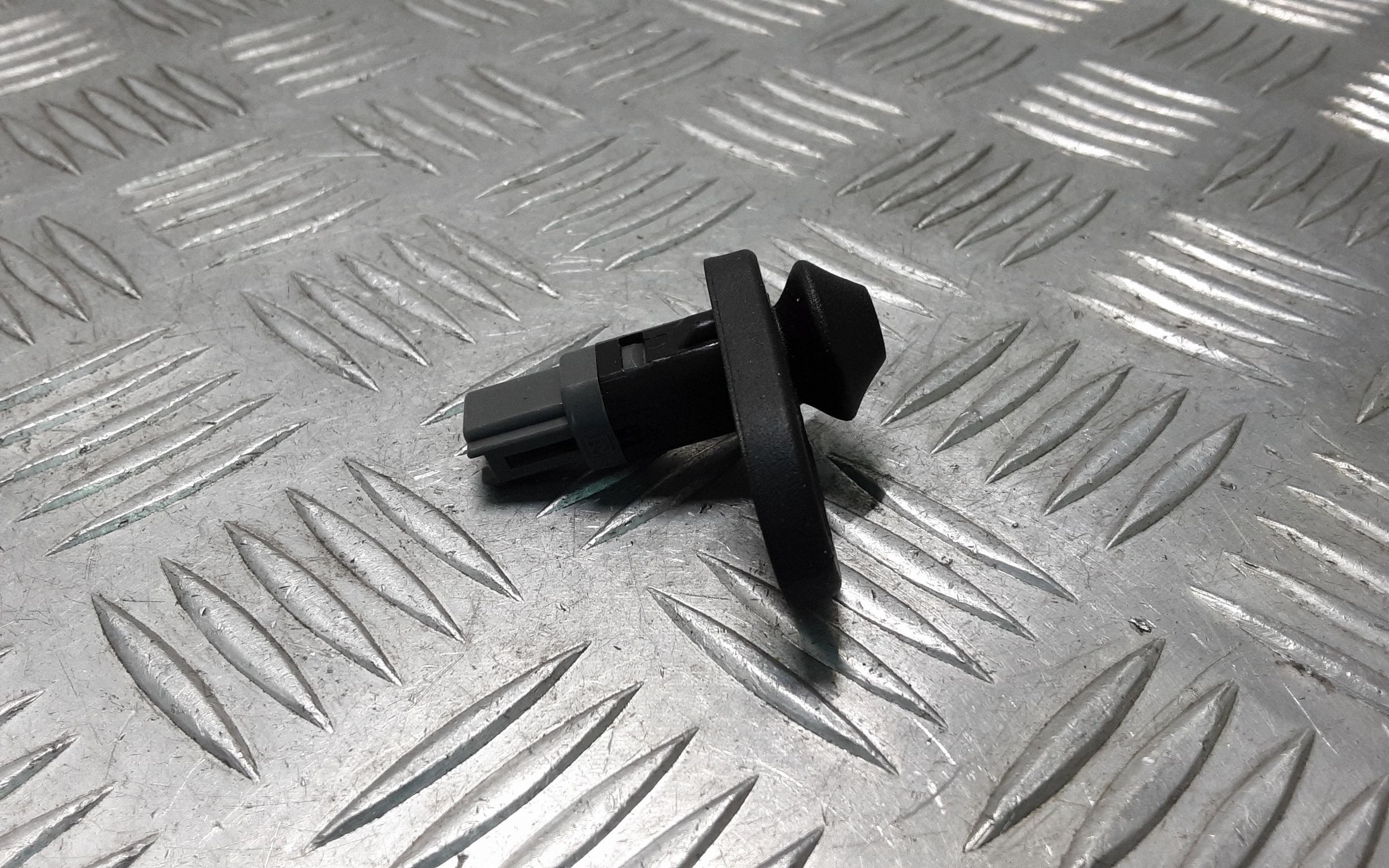 Lexus NX Achterdeursensor ERN68464 image 2