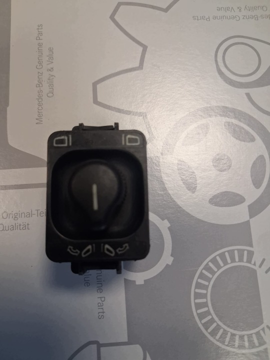 Mirror Adjustment Switch 1408206510 Mercedes W140