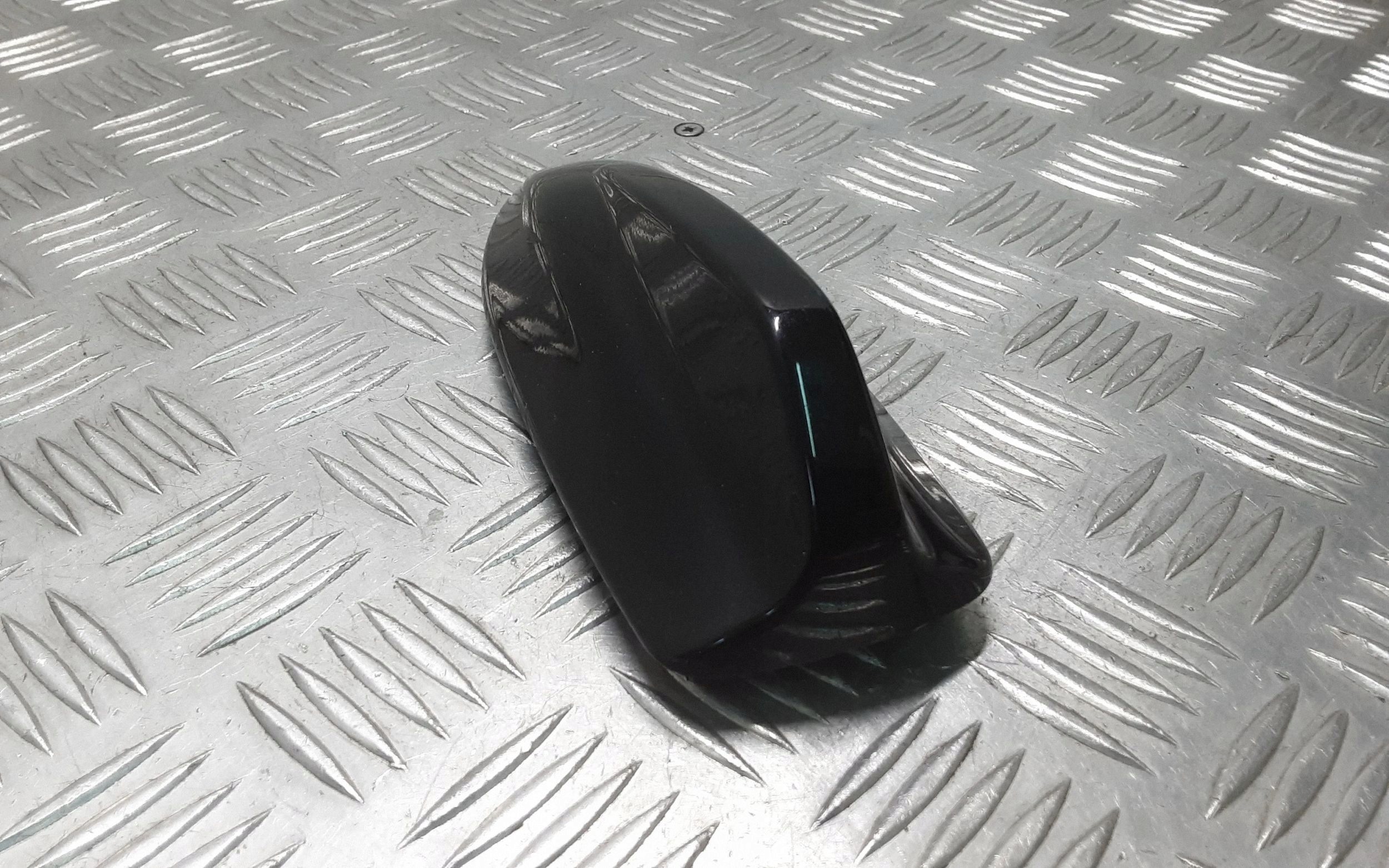Volvo V40 2013 Antennbas GPS OEM 39850728 image 4