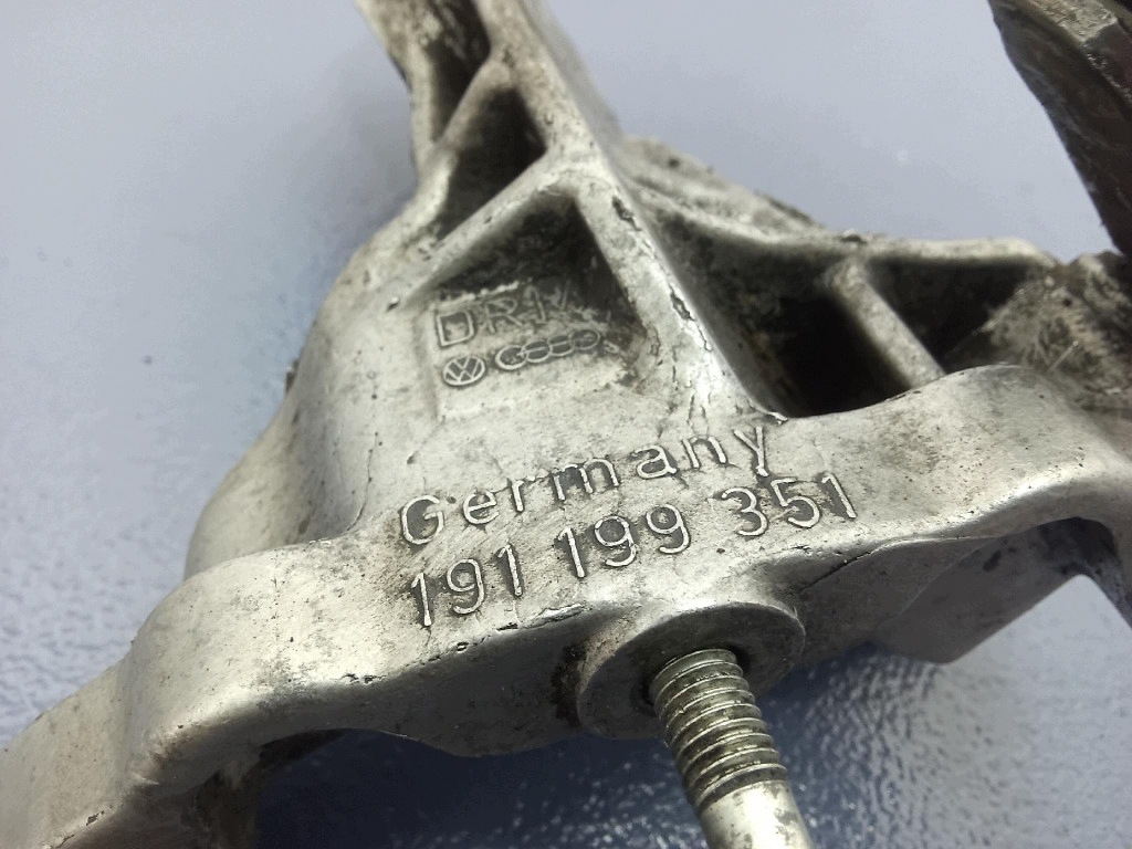 Support boîte de vitesses VW Golf II 1.6 TD 60ch image 6