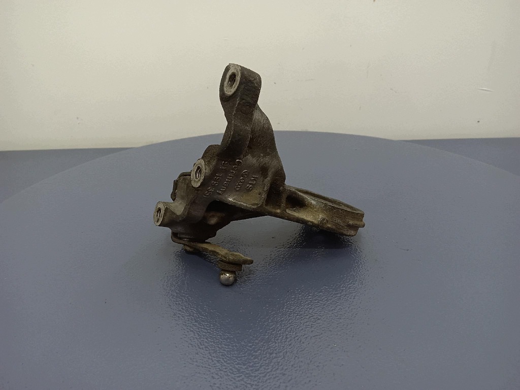 Support boîte de vitesses VW Golf II 1.6 D 54ch image 3