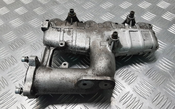 Intake manifold SKODA OCTAVIA I COMBI (1U5) 038129713K 1.9L diesel 2000