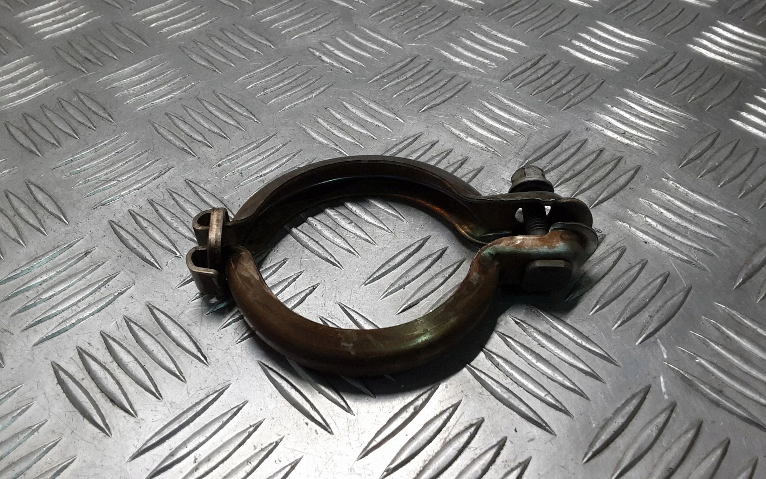 Toyota Land Cruiser J150 Auspuffschelle ERN70892