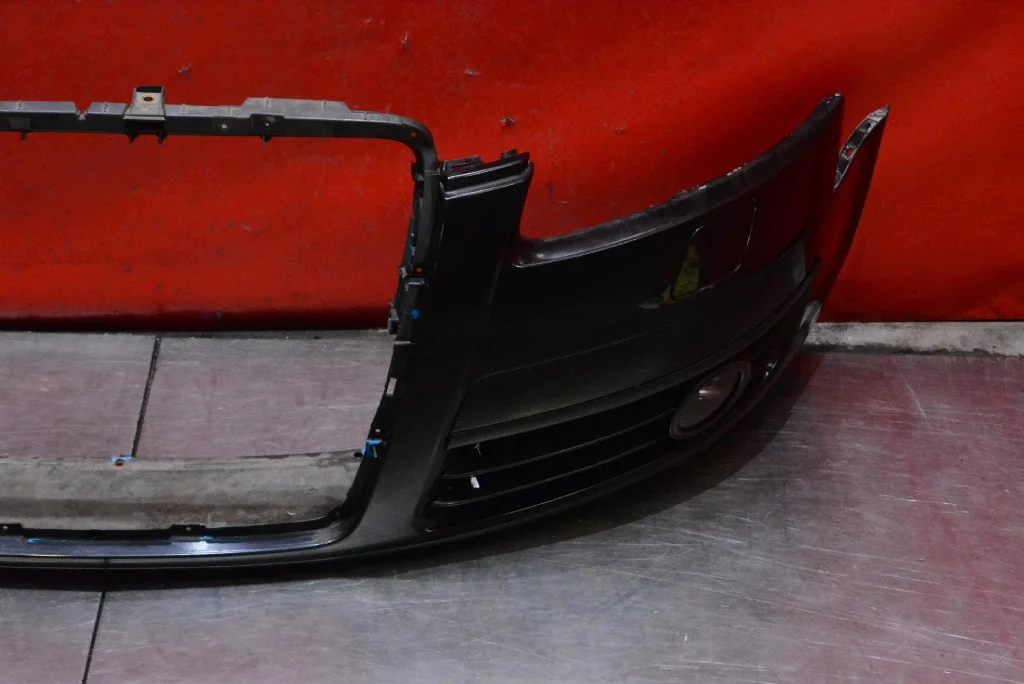 Audi A6 C6 Front Bumper Black Used image 3