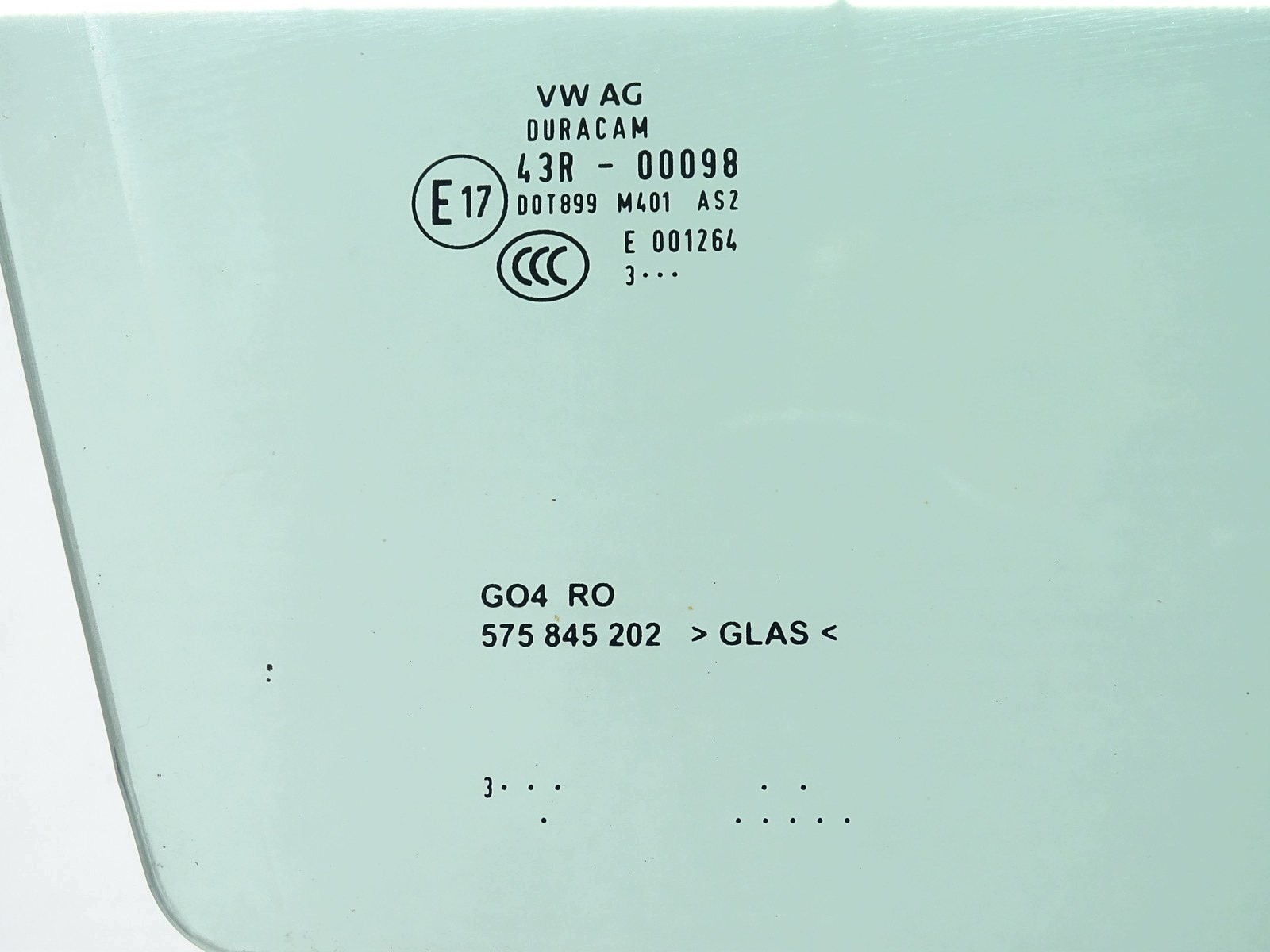 Sivulasi etuovi oikea SEAT Ateca 575845202