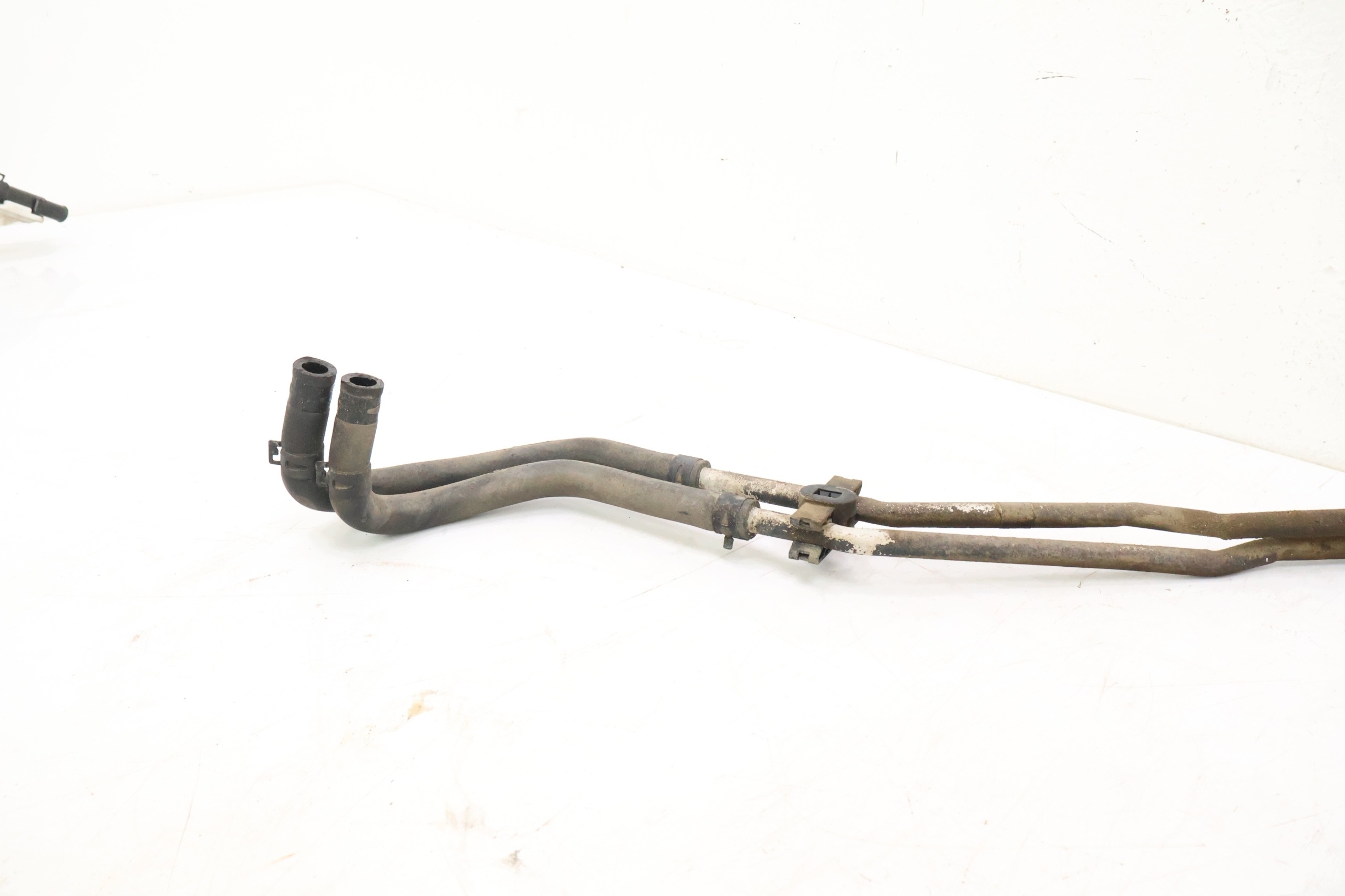 Toyota Land Cruiser 150 2.8D Heizungswasserleitungen hinten image 6