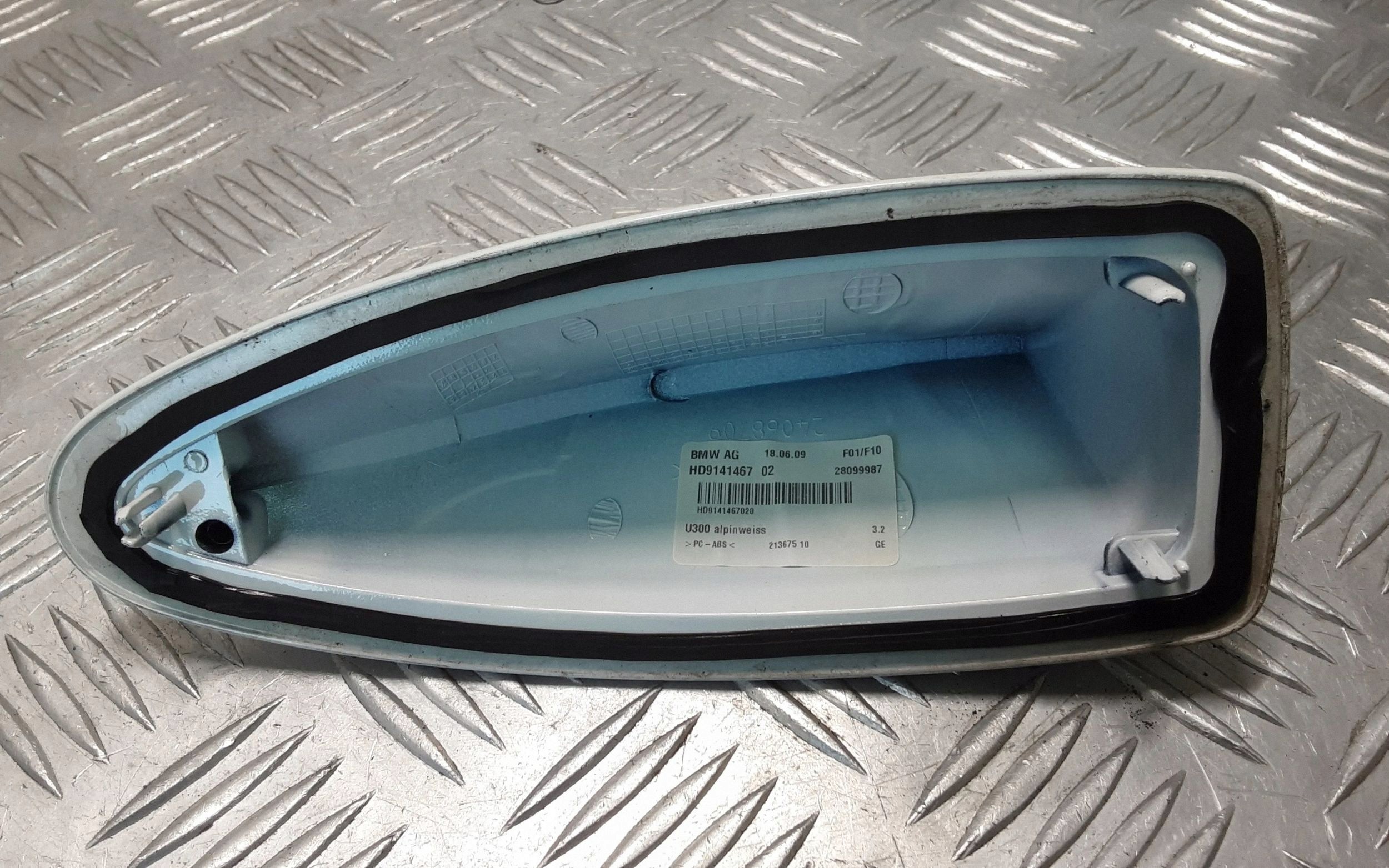 Cubierta de antena de techo BMW 5 F10 F11 2013 GPS image 5