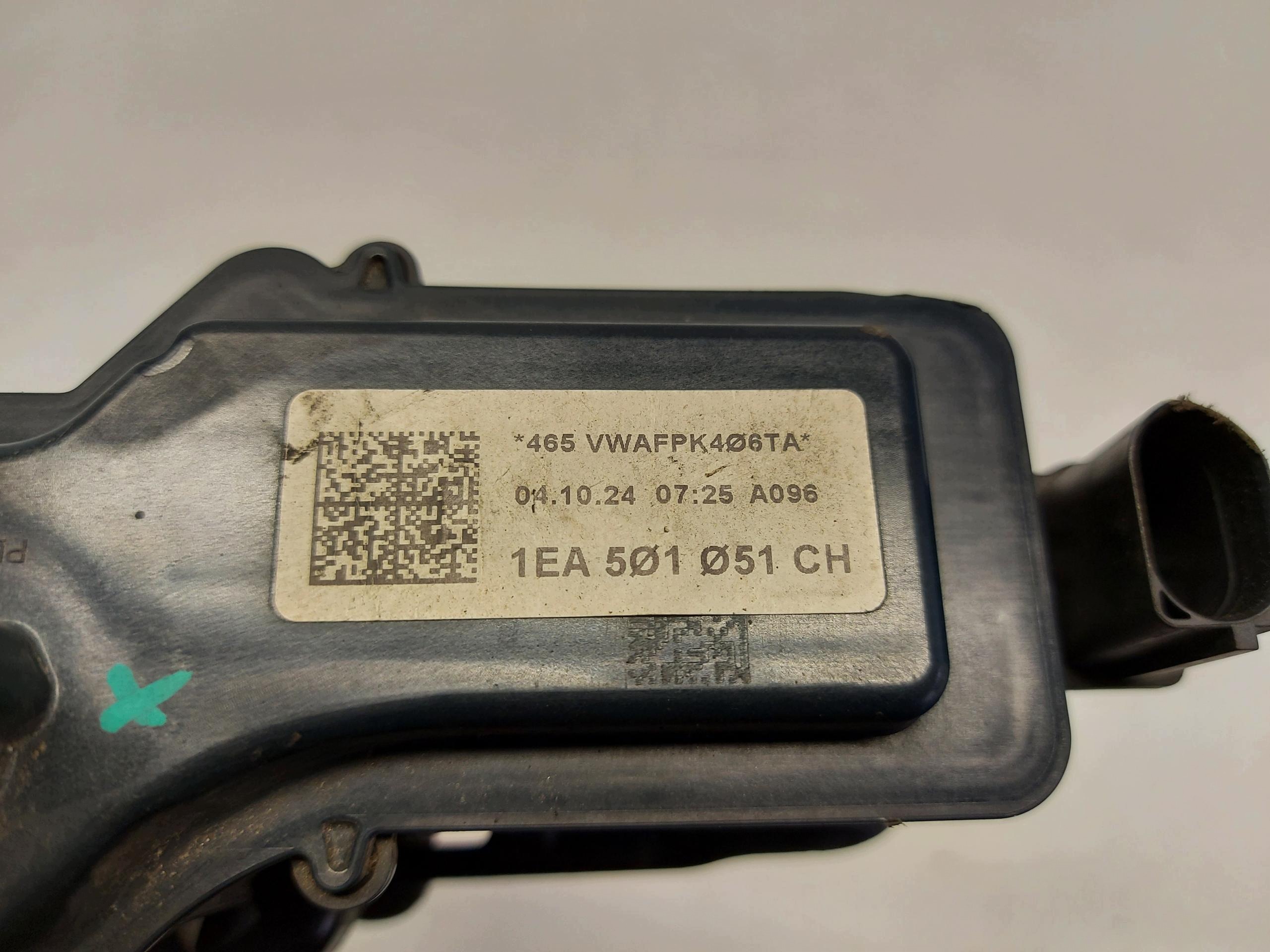 VW ID4 11A 2024 SUV 5D Motor de Freio Traseiro Esquerdo 1EA501051CH image 5