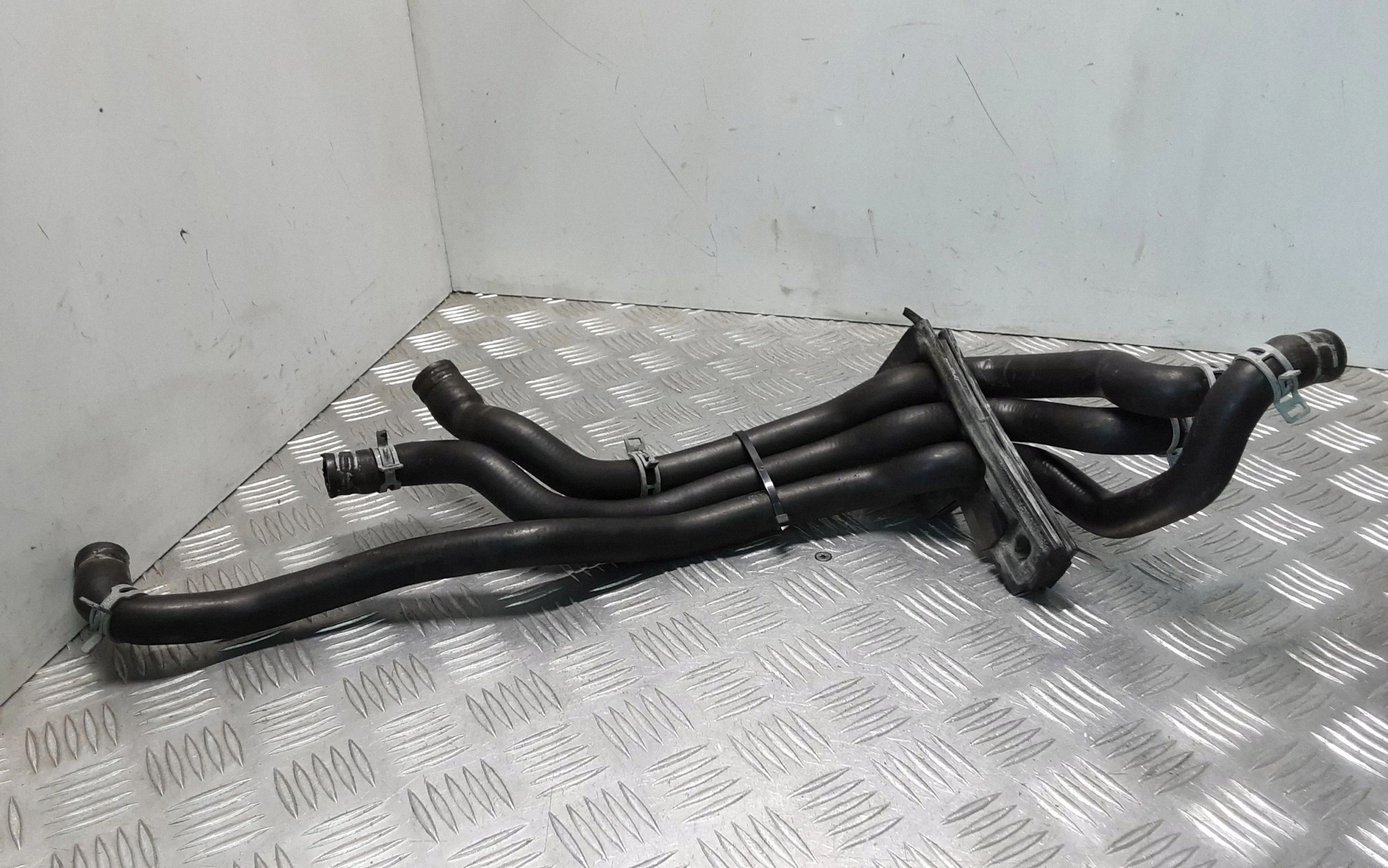Manguera de calefacción BMW 7 F01 F02 F03 F04 9169918
