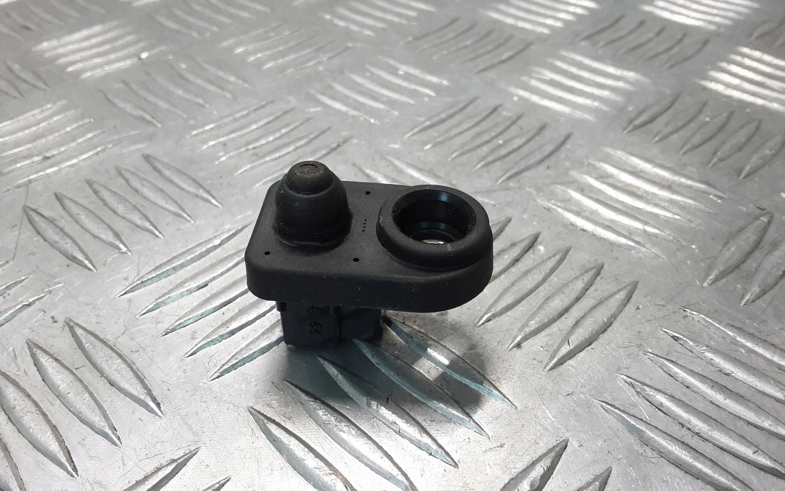 Nissan Navara D23 Hecktürsensor ERN73875