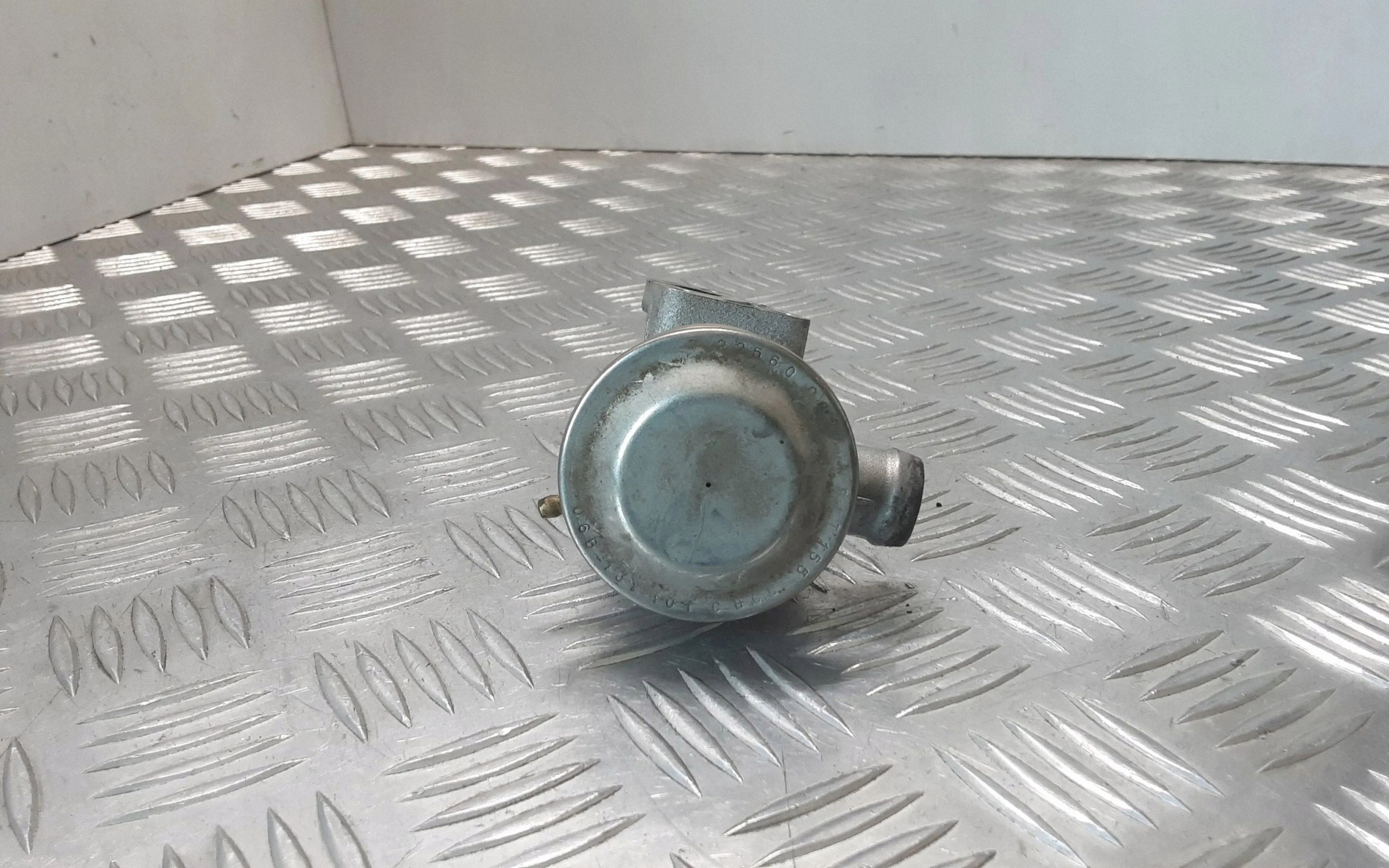 Audi A6 S6 C5 4B 1999 Moteur pas à pas image 4