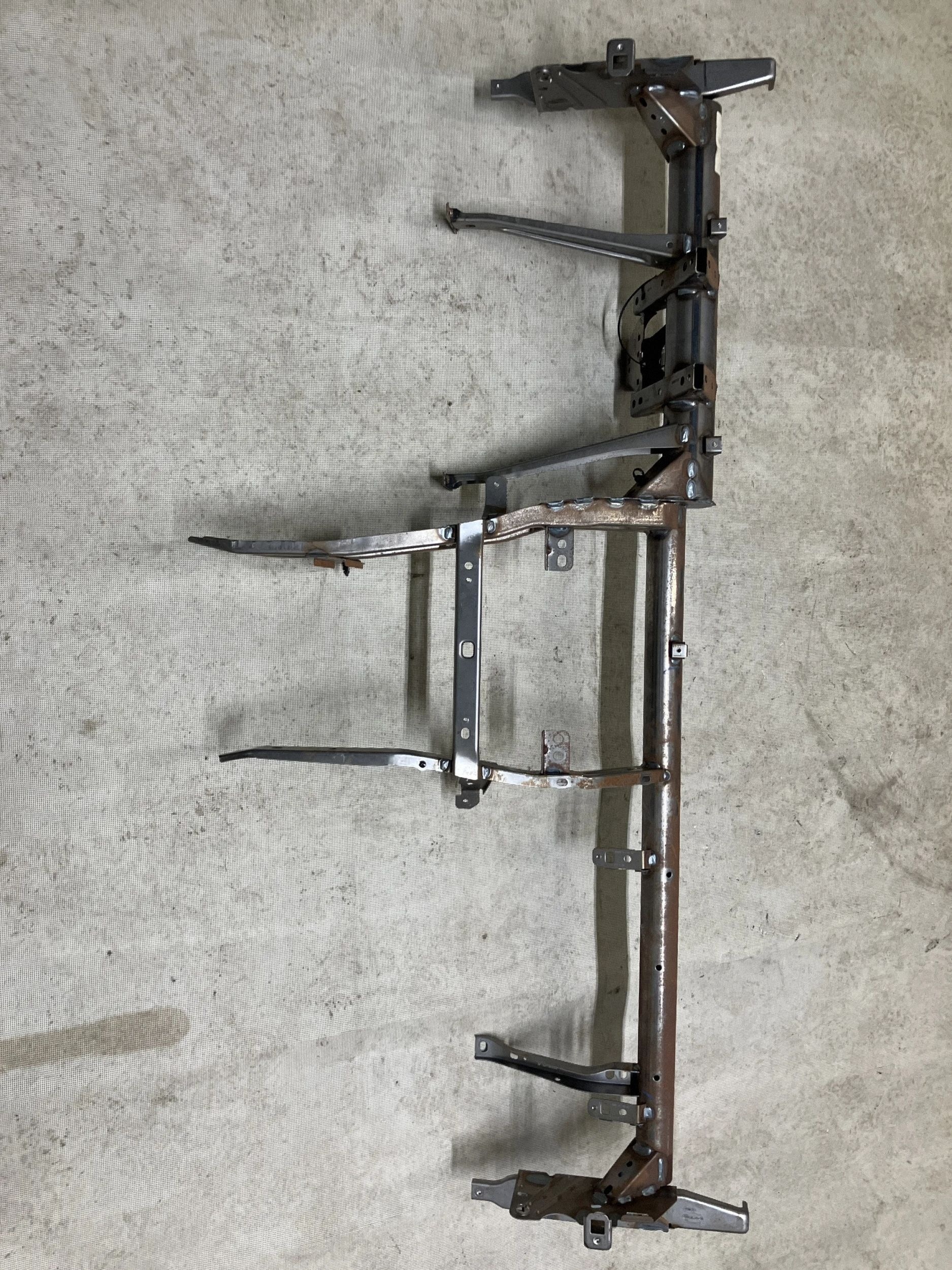 Volvo XC40 Dashboard Reinforcement 4083759 image 2