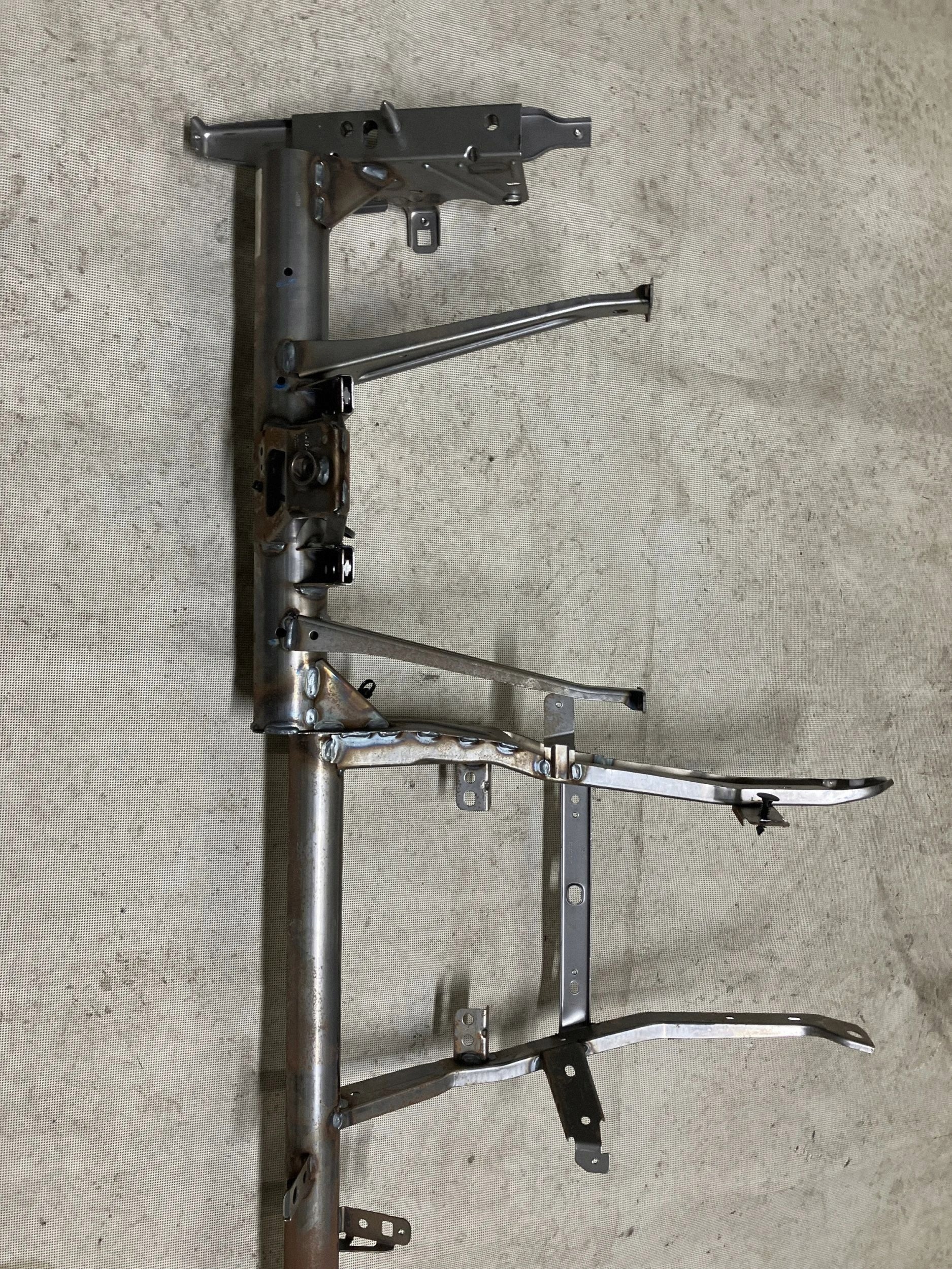 Volvo XC40 Dashboard Reinforcement 4083759 image 5