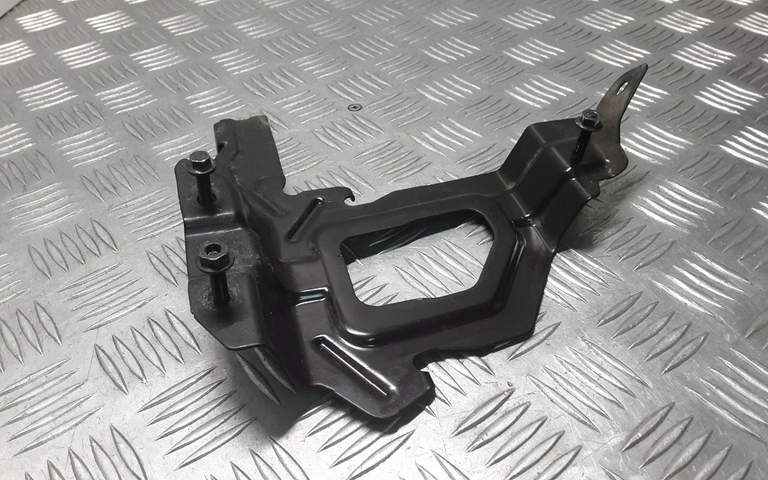 Support ECU Volvo XC40 2020 OEM 32213431 image 2