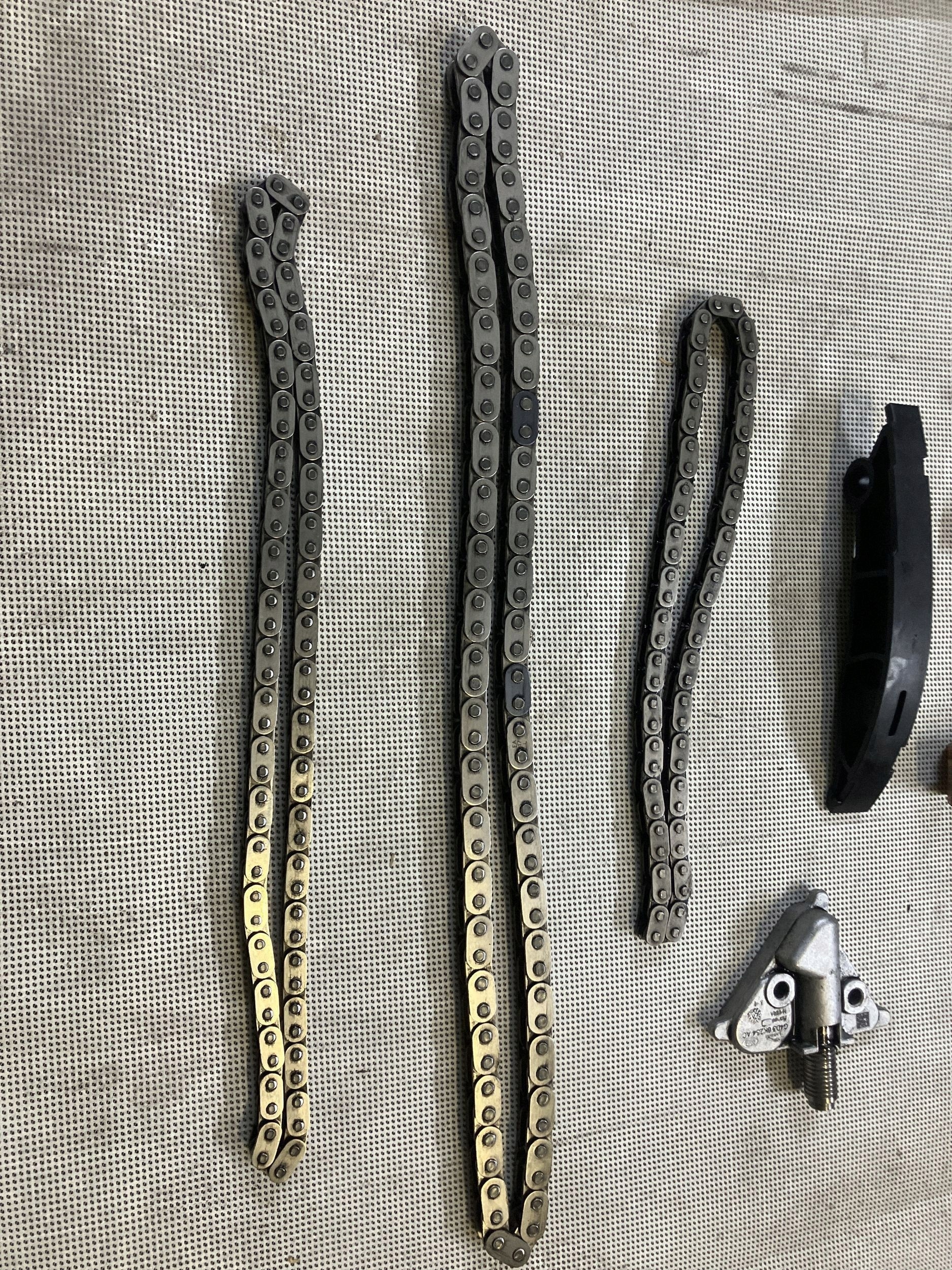Land Rover Velar Jakohihnan Kiristin G4D36K254AC