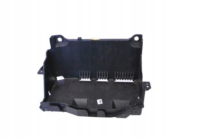 Jaguarin akun kotelon alusta OE CX23-10764-AC