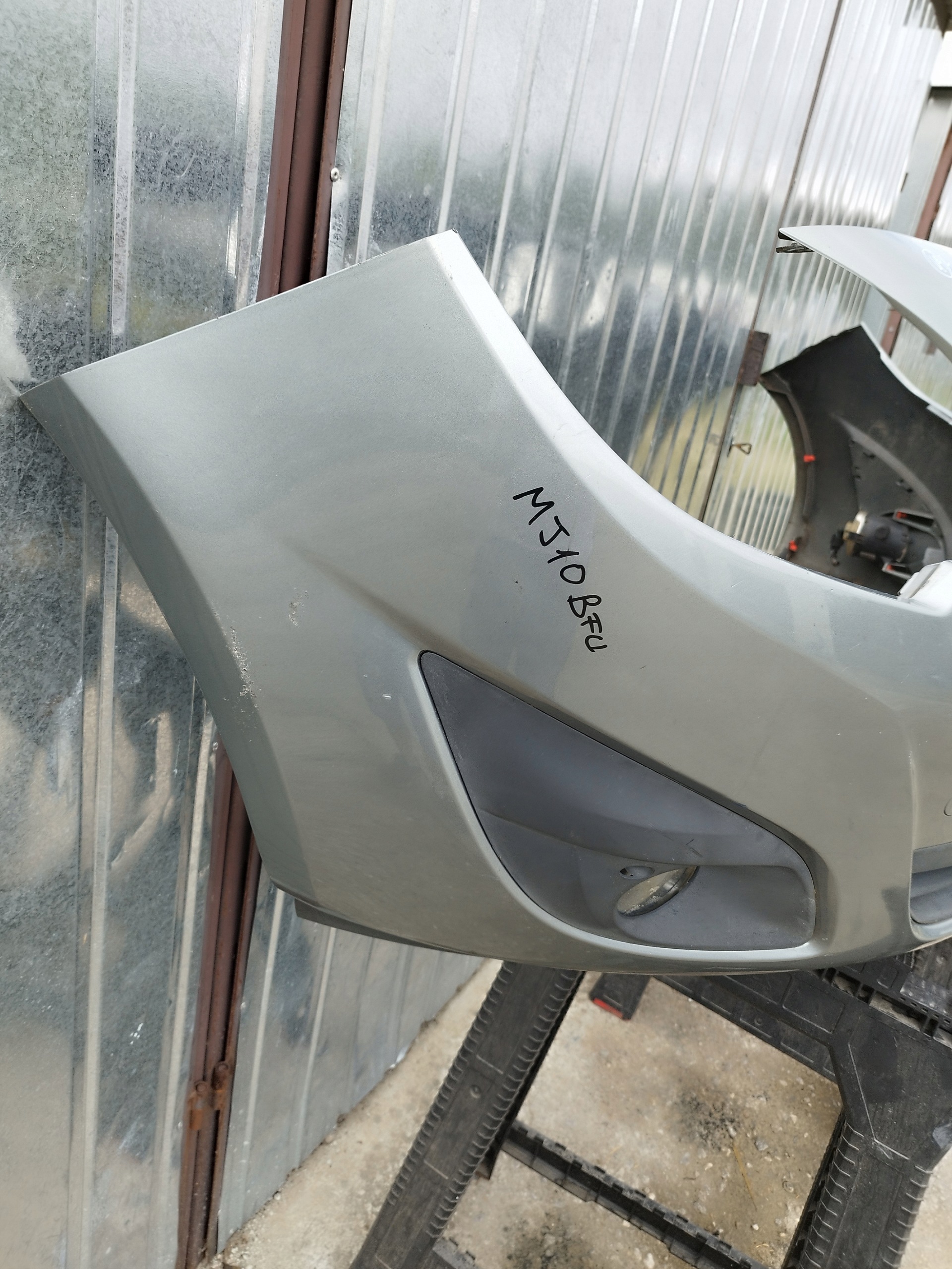 Frontstötfångare Opel Meriva B 2010-2013 lack Z179 image 5