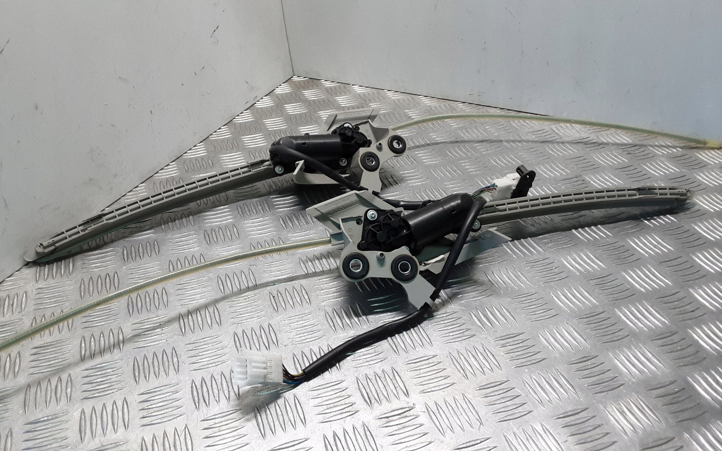 Support store Rolety Bag. Mercedes E W212 Z2128203042 image 4