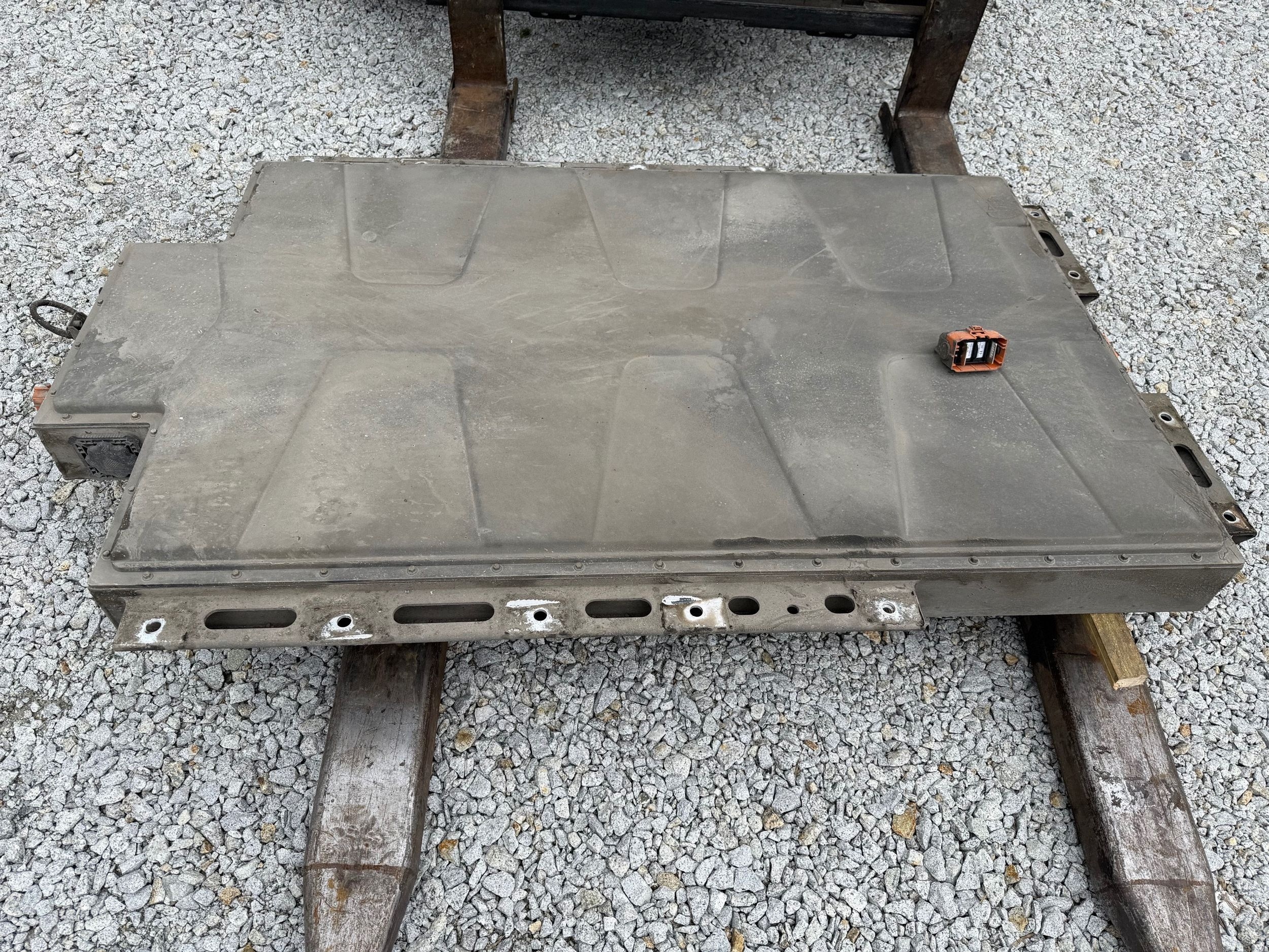 Battery battery Maxus E-Deliver 3 PEB2CF0E53A 150Ah 52.5 kWh image 3