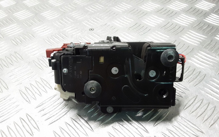 PORSCHE CAYENNE 7L LEFT FRONT DOOR LOCK EUROPA 3D1837015C