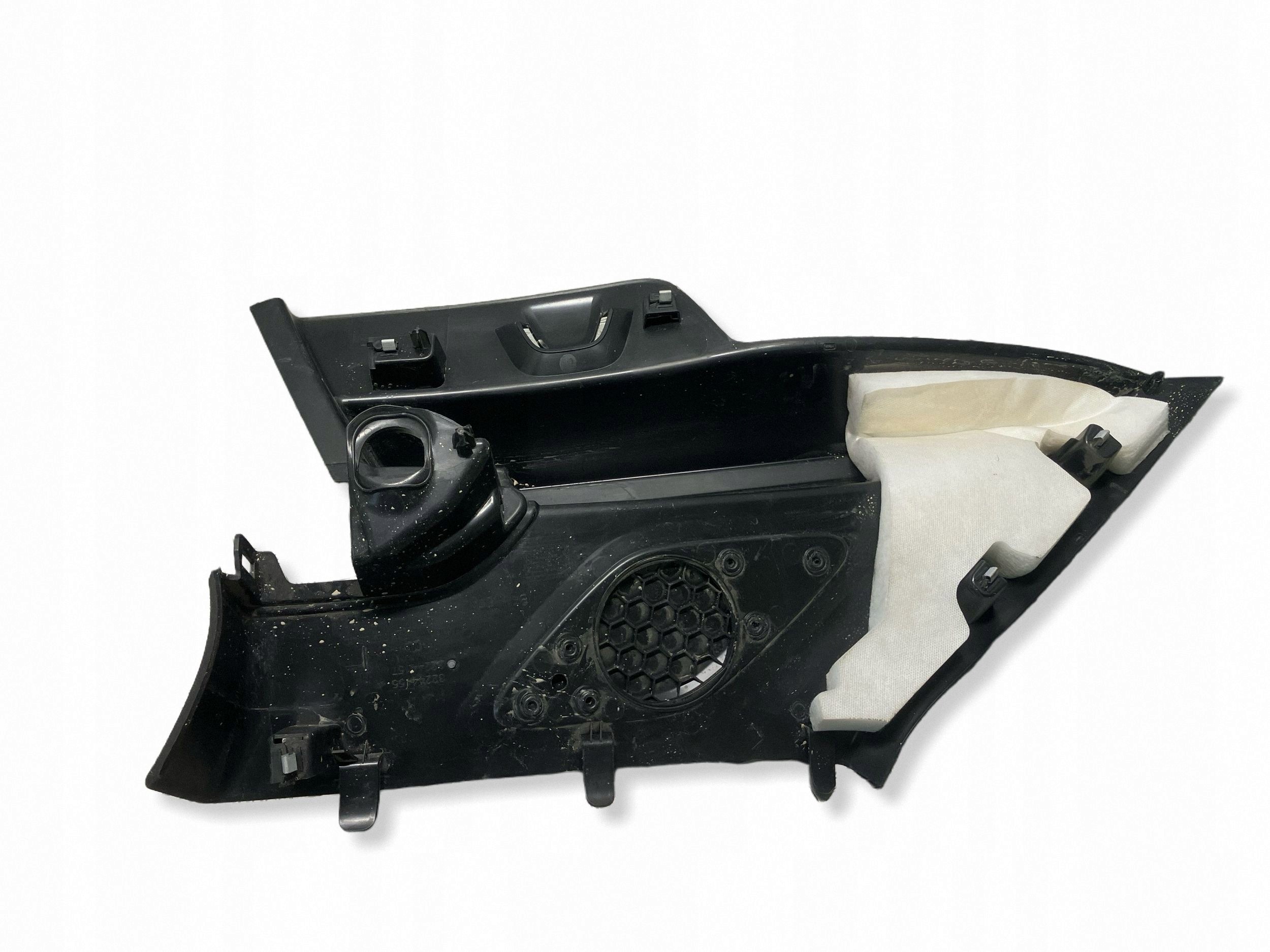 Fixation de store de coffre Volvo XC40 2018 - OEM 32244155 image 9
