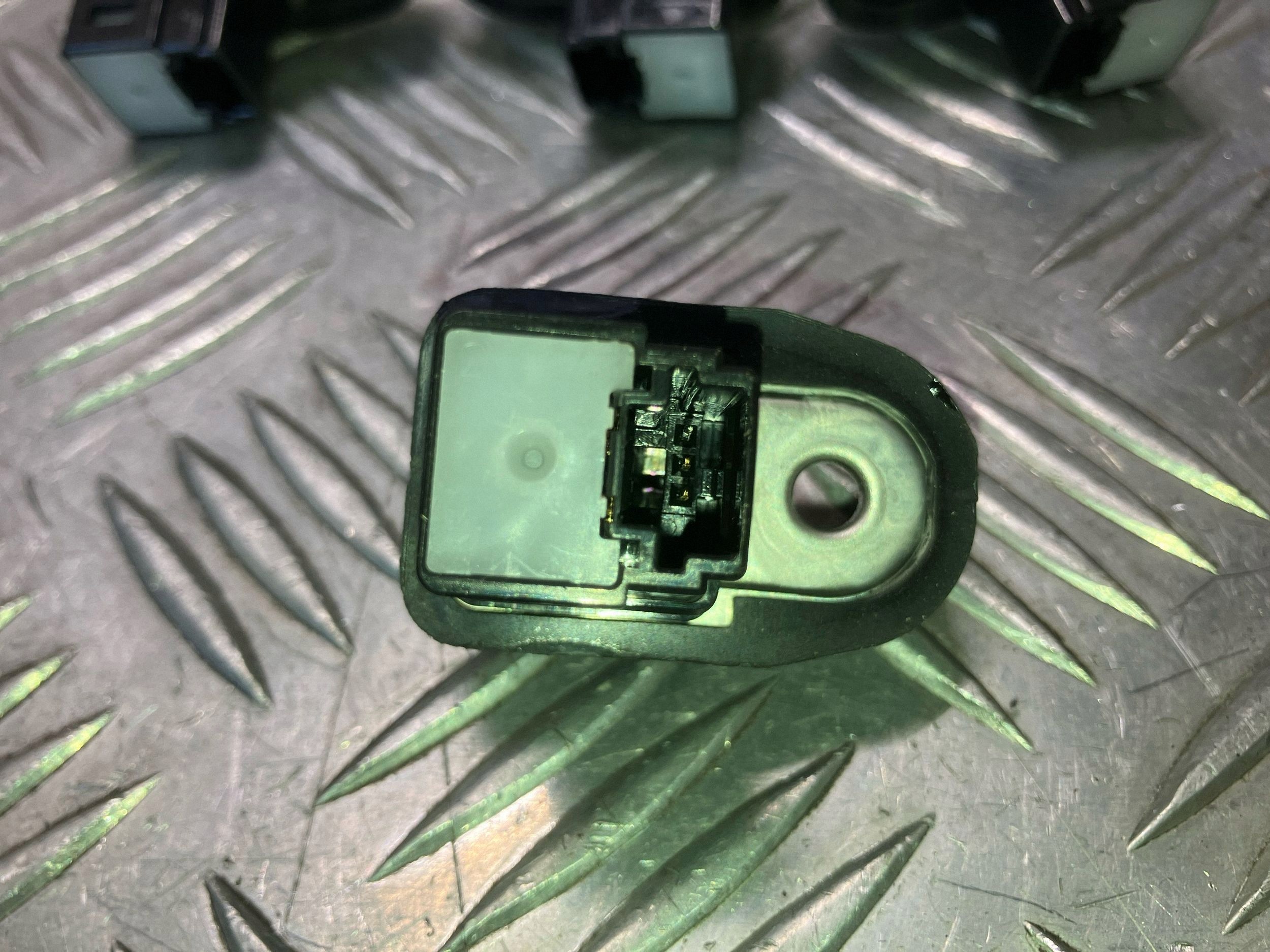 Nissan Juke I F15 Deursensor ERN89446 image 4