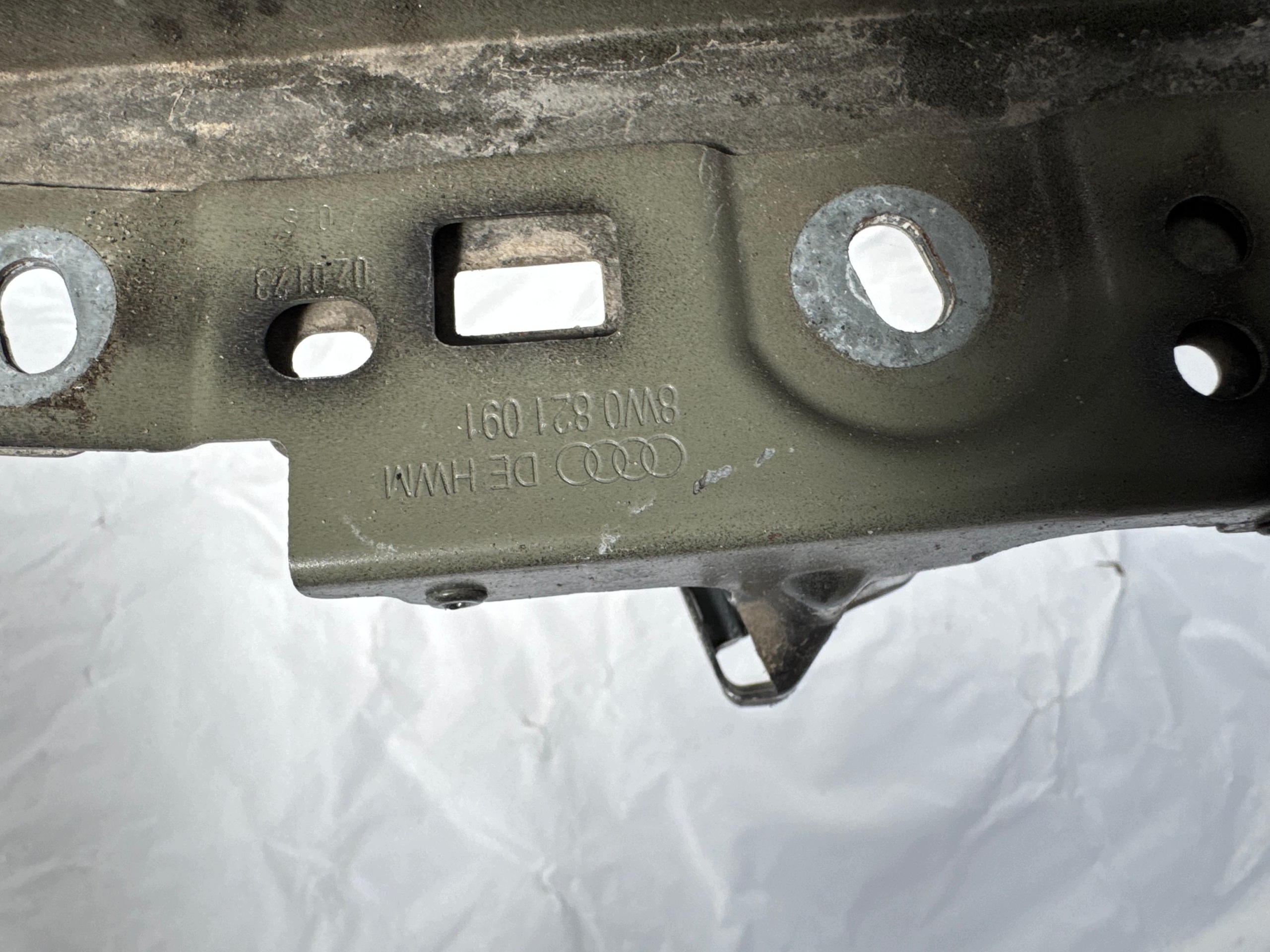 AUDI A4 B9 LIFT PARA-LAMA DIANTEIRA ESQUERDA image 4
