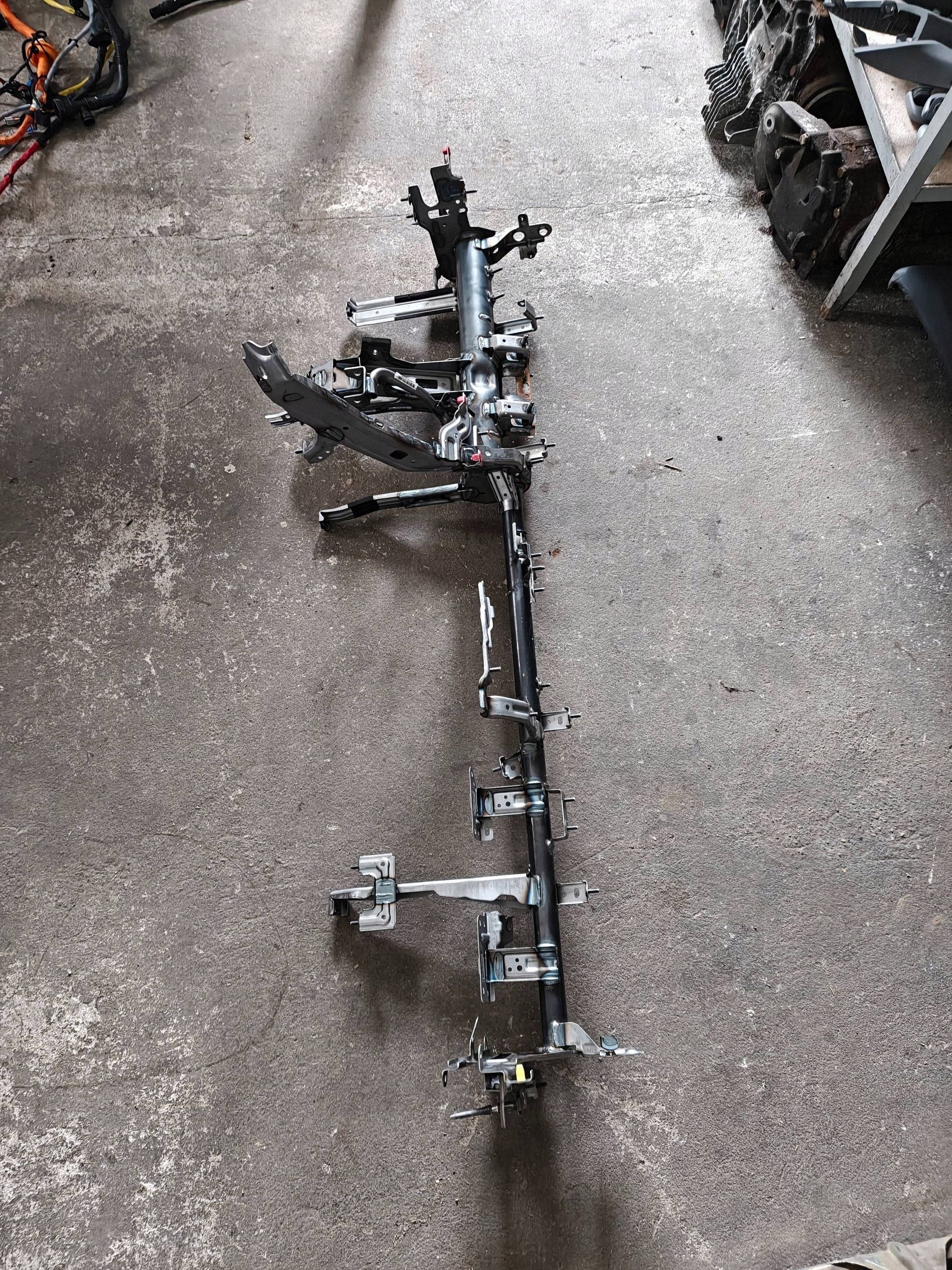 Reforço Painel Hyundai IONIQ 6 84410KL000 image 5