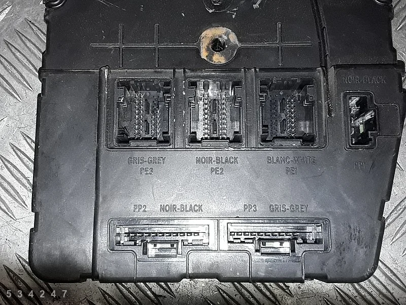 2005 Renault Scenic II ECU 8200309691