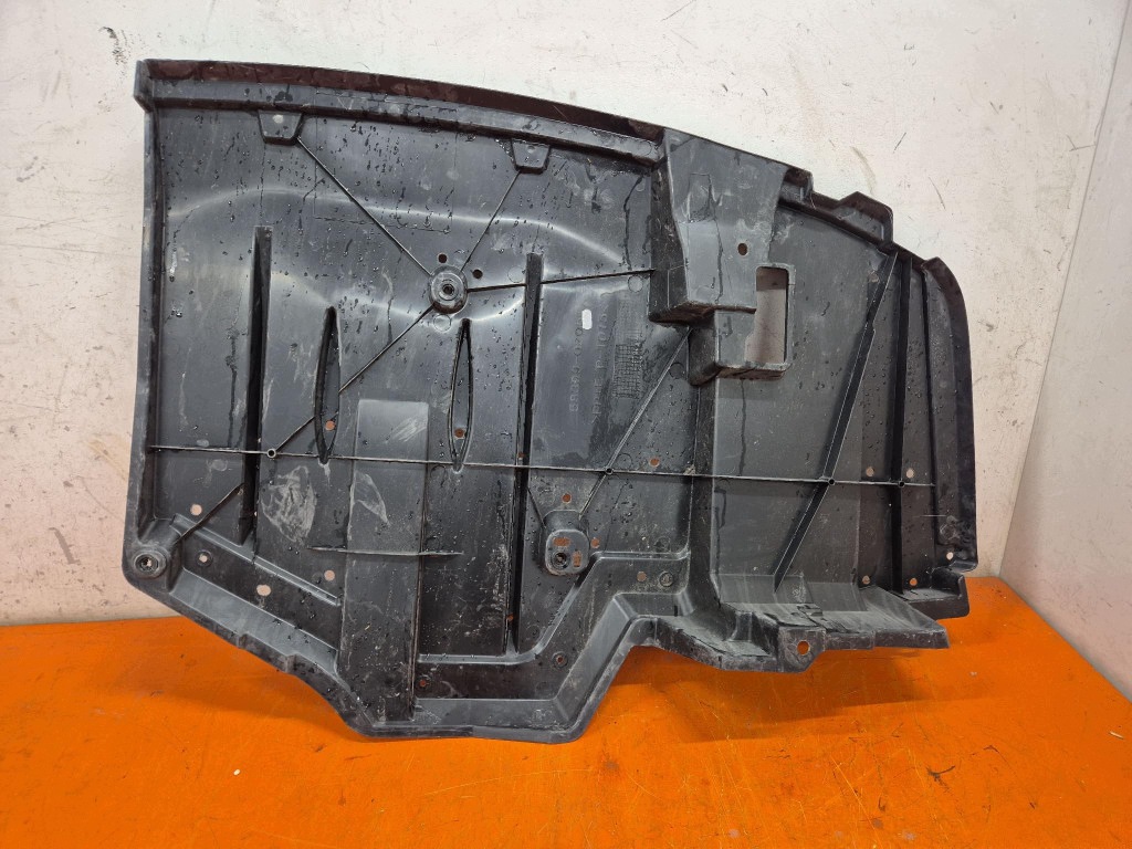 Toyota Auris II Unterbodenschutz 58399-02051 image 4