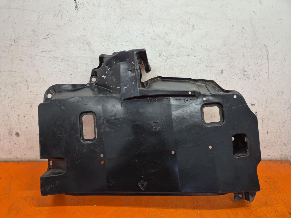 Toyota CH-R I 16-23 Unterbodenschutz 57628-F4010 image 2