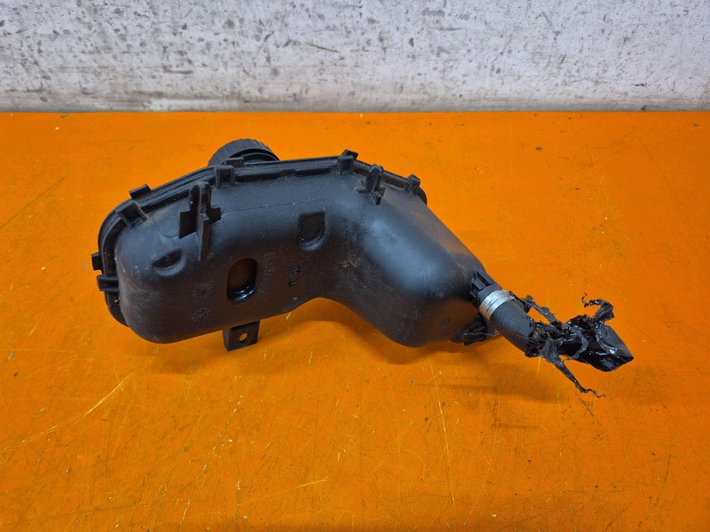 PEUGEOT PARTNER II 08-12 Ohjaustehostimen säiliö 9682883380