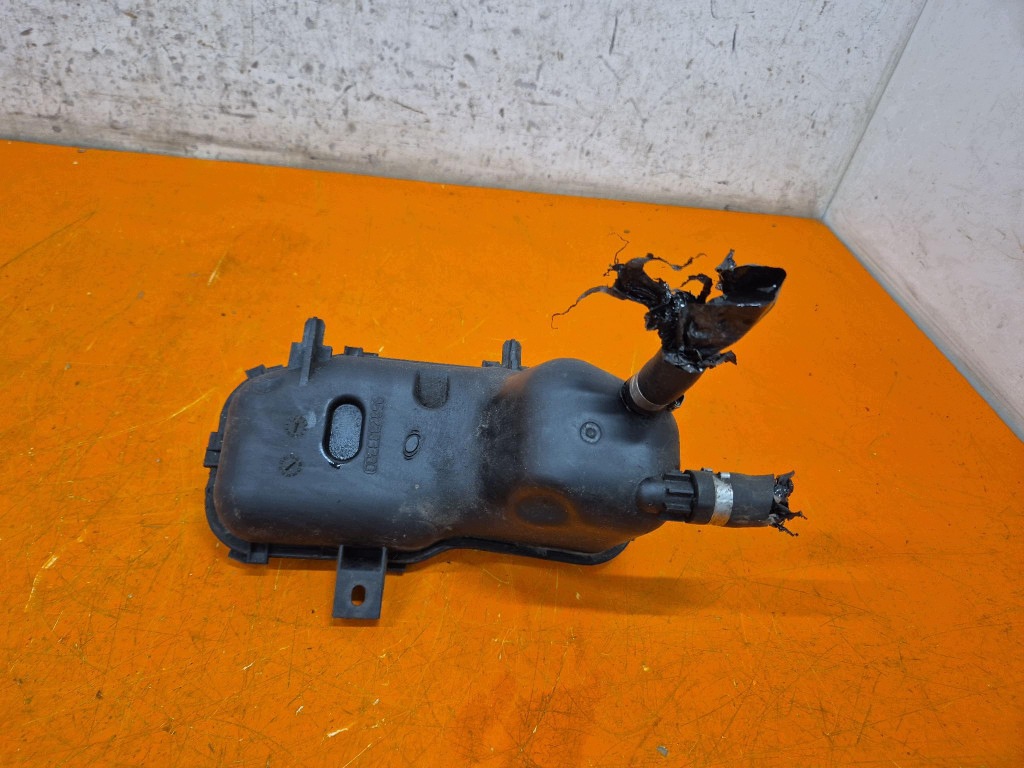PEUGEOT PARTNER II 08-12 Servolenkungsbehälter 9682883380 image 3