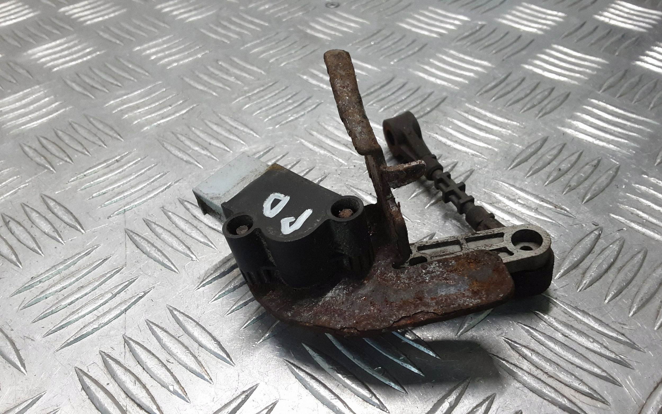 Sensor Suspensão Pneumática Dianteira AH323C097CD image 3