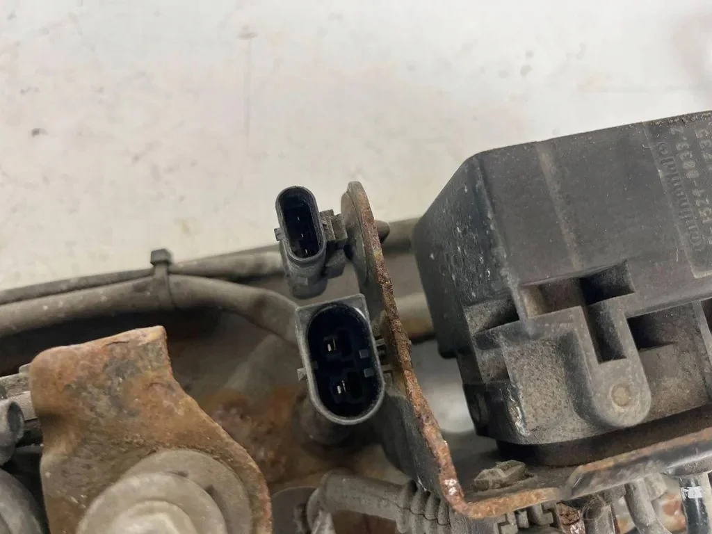 Compressor Suspensão Maserati Levante SUV Usado image 5