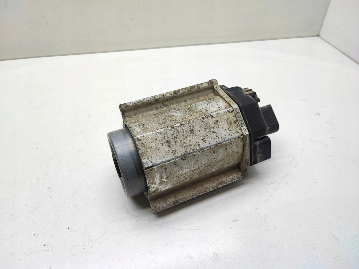Opel Astra J 2011 ohjausjärjestelmän elektroniikkaosa