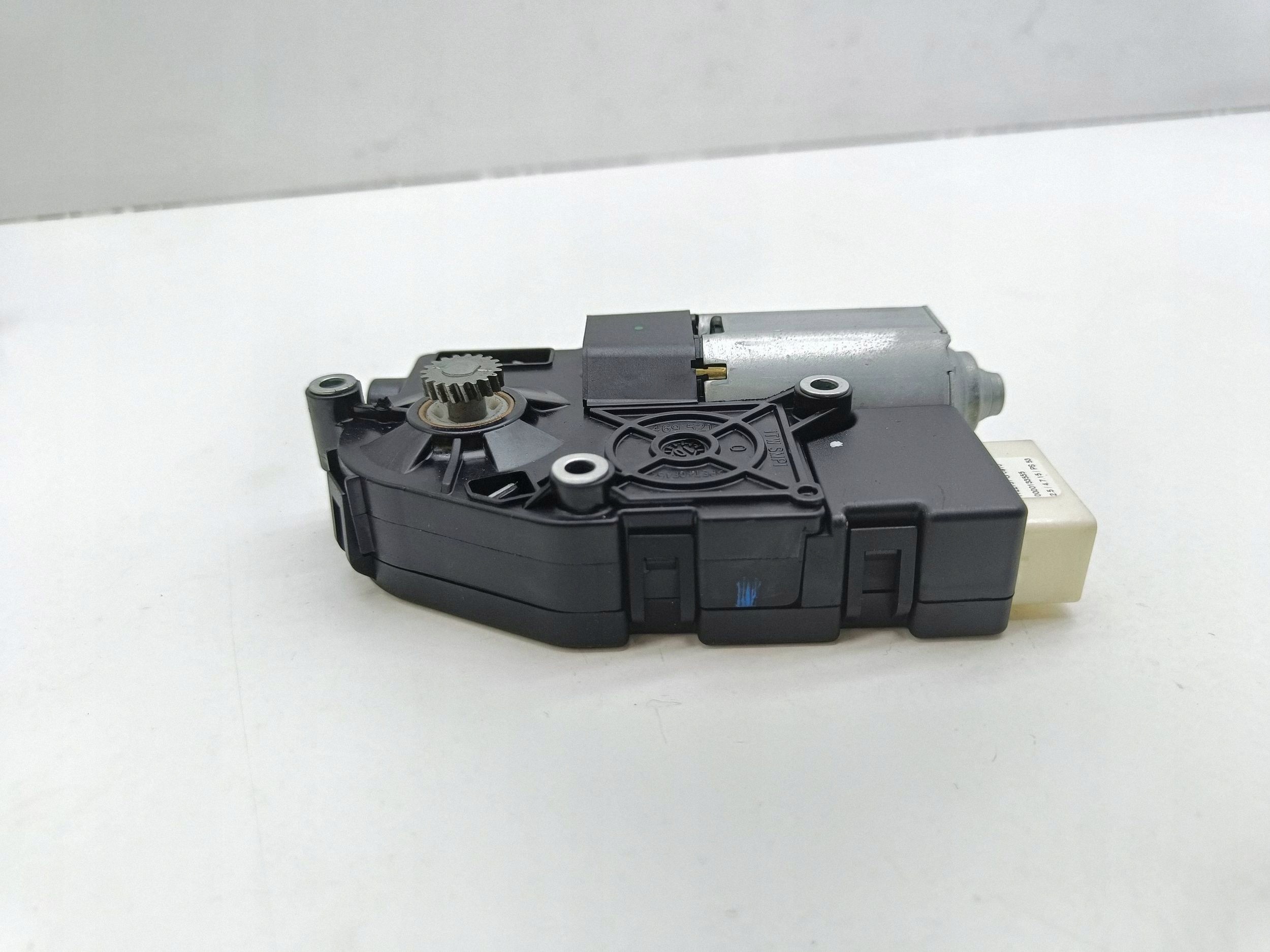 Moteur toit ouvrant Mercedes E W212 2010 image 4